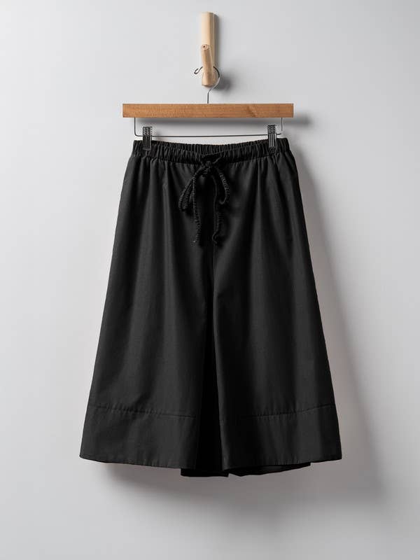 Lightweight Airflow Drawstring Shorts