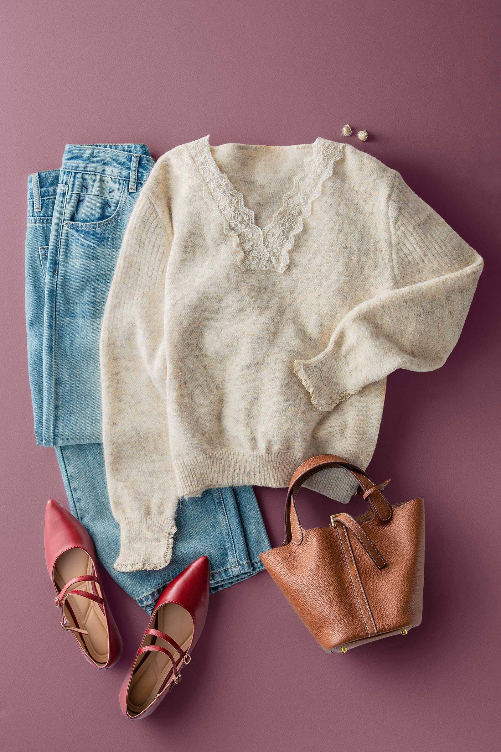 Lace Trim V-Neck Heathered Knit Sweater