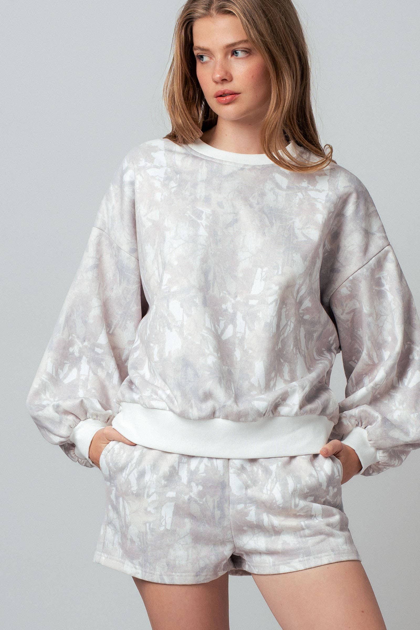 Relaxed Leaf Print Lounge Sweatshirt Set