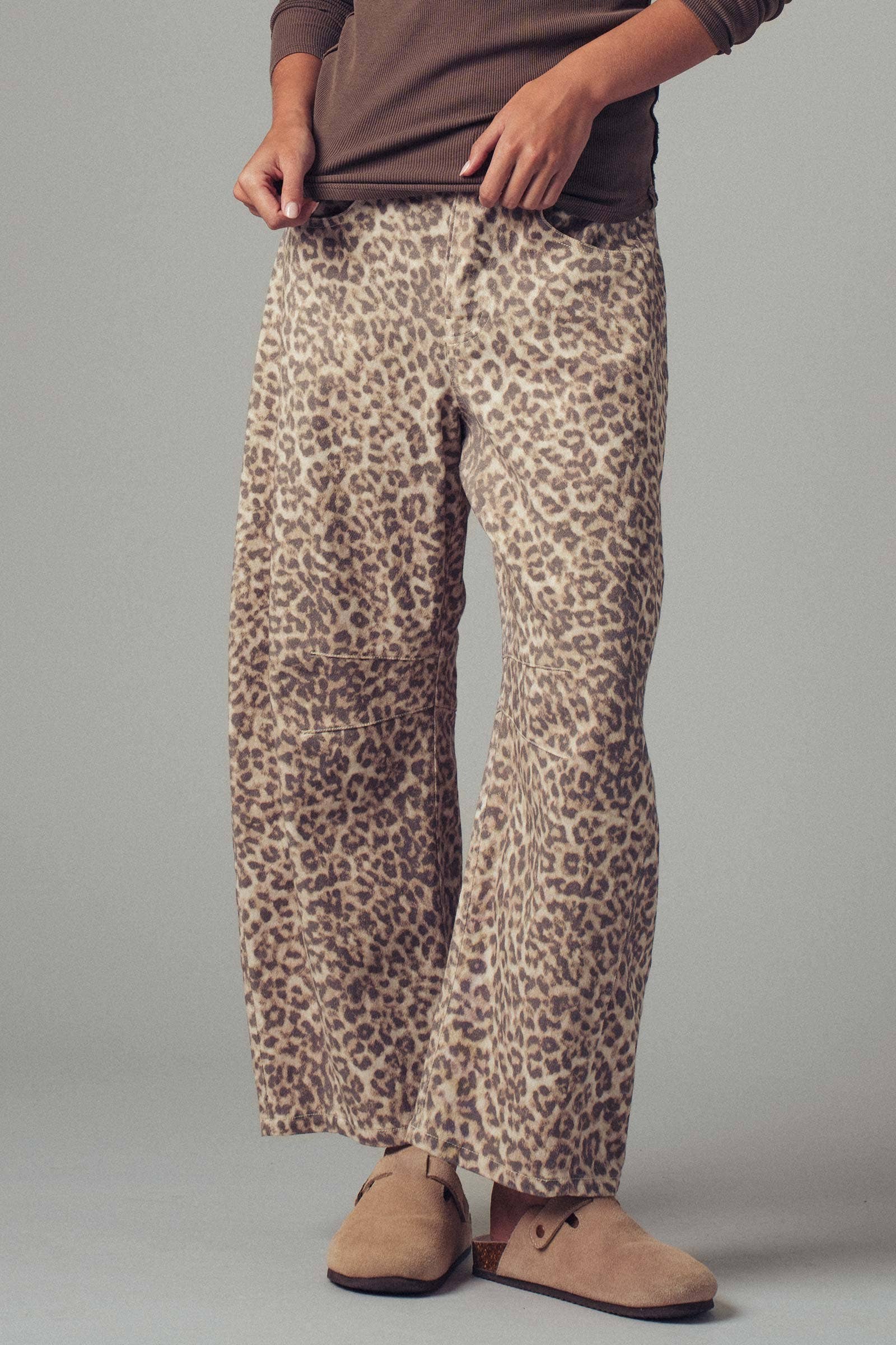 Leopard Print Stitch Detail Barrel Jeans