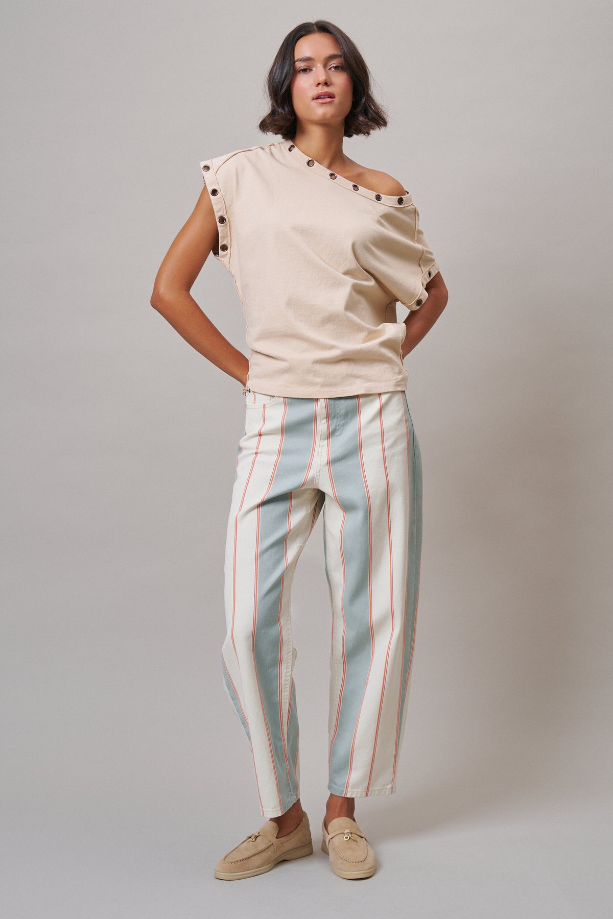 Contrast Stripe Straight Pant