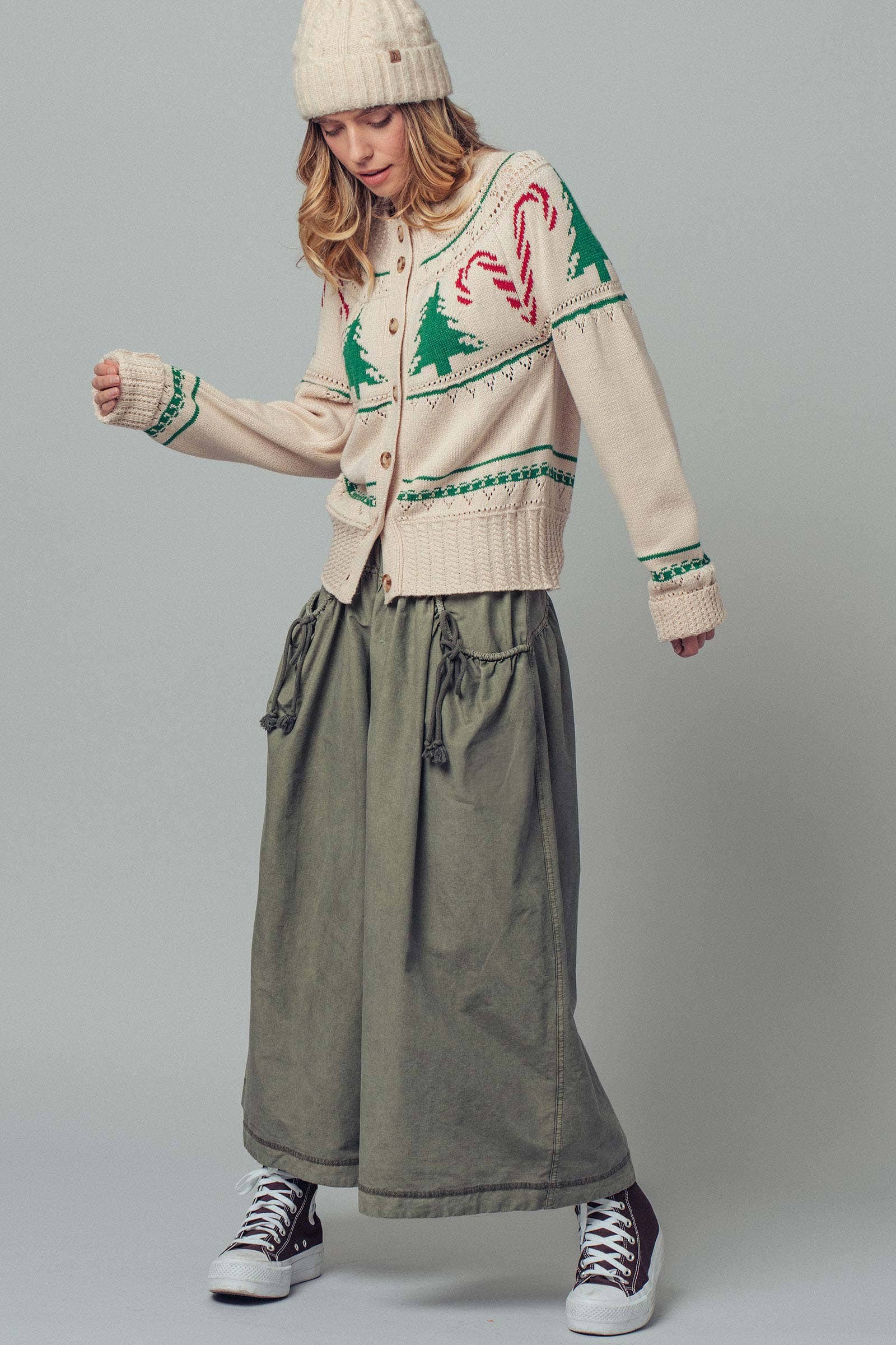 Urban Daizy Graphic Knit Eyelit Tier Button-Front Cardigan Ivory Cardigan - Women's (UDZ-KN-00150) – alternate view 9