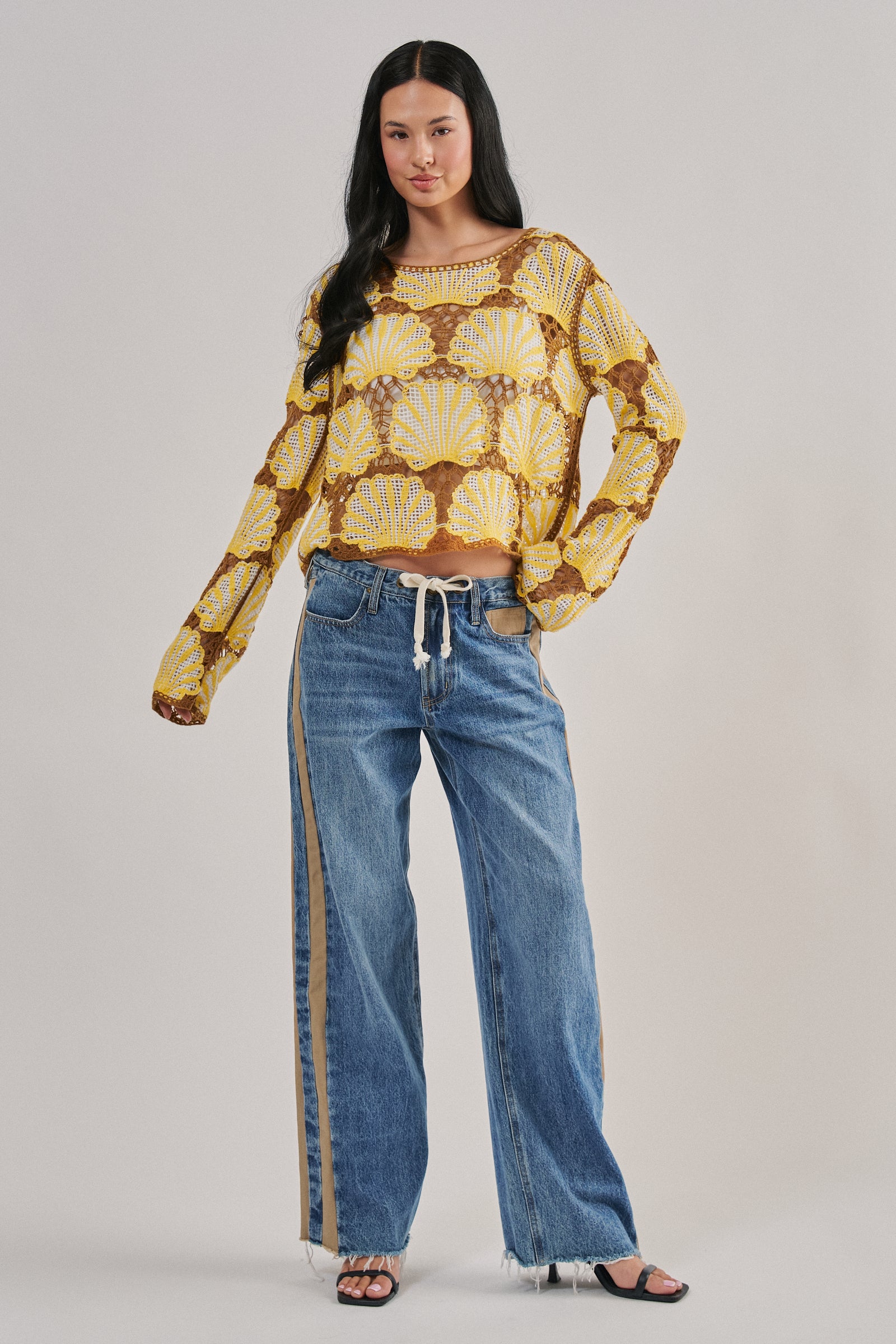 Crochet Lace Seashell Scalloped Knit Top