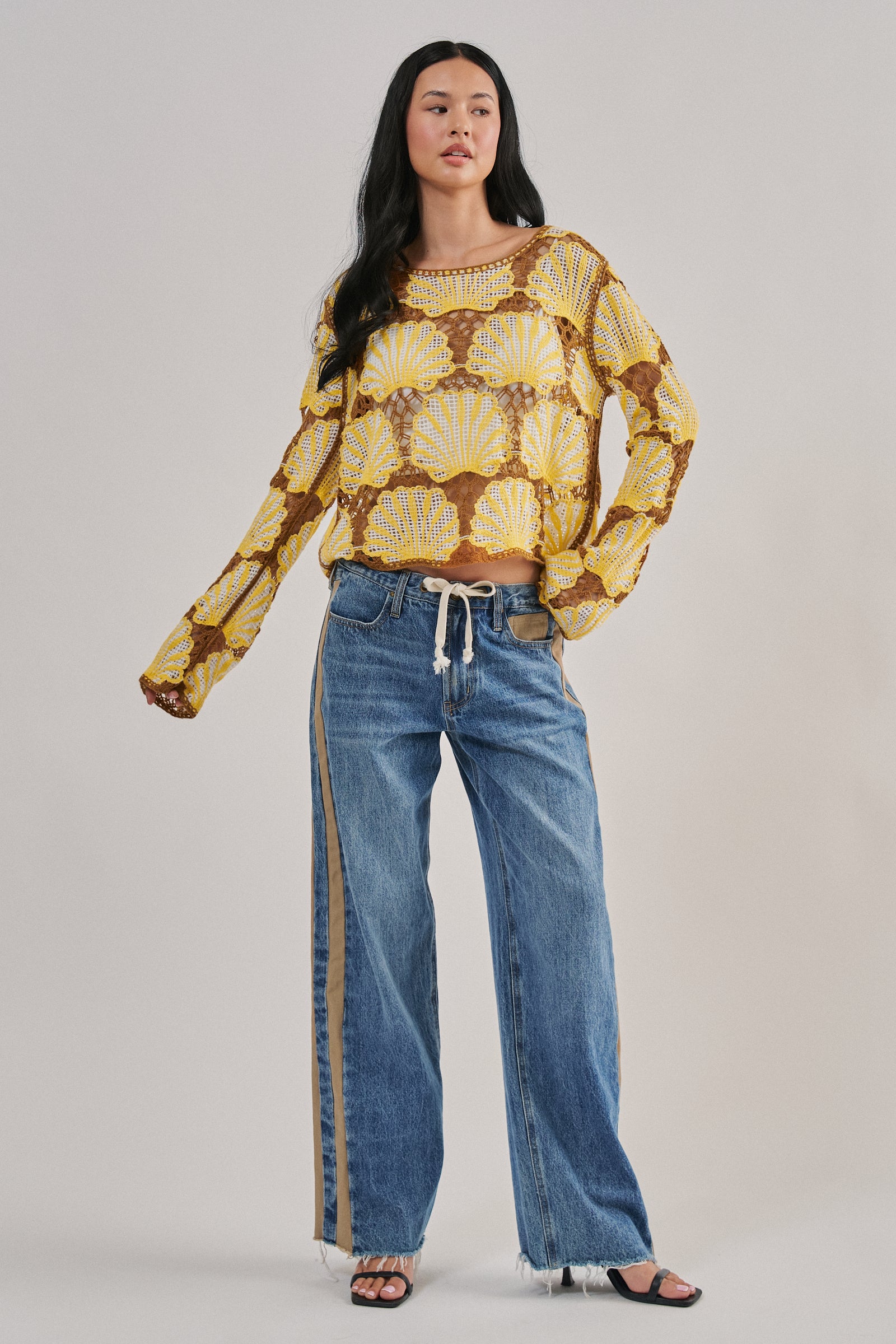 Crochet Lace Seashell Scalloped Knit Top