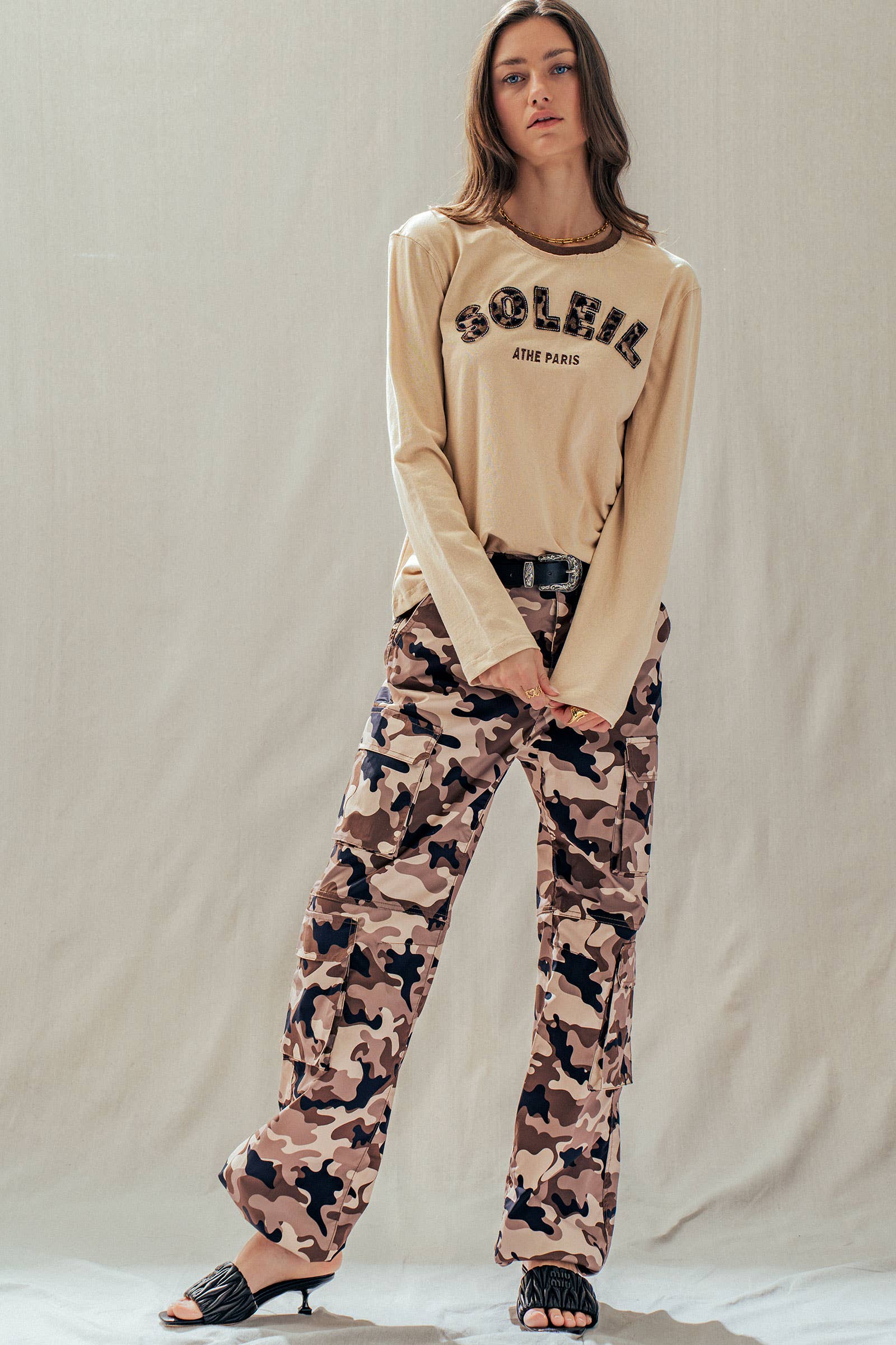 Urban Daizy Soleil Leopard Appliqué Raw Hem Cotton Tee Khaki T-Shirt - Women's (UDTP1329-Khaki) – alternate view 8