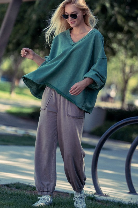 Relaxed Vintage V-Neck Oversized Sweatshirt in EMERALD GREEN - Women's Sweatshirts & Hoodies | Urban Daizy