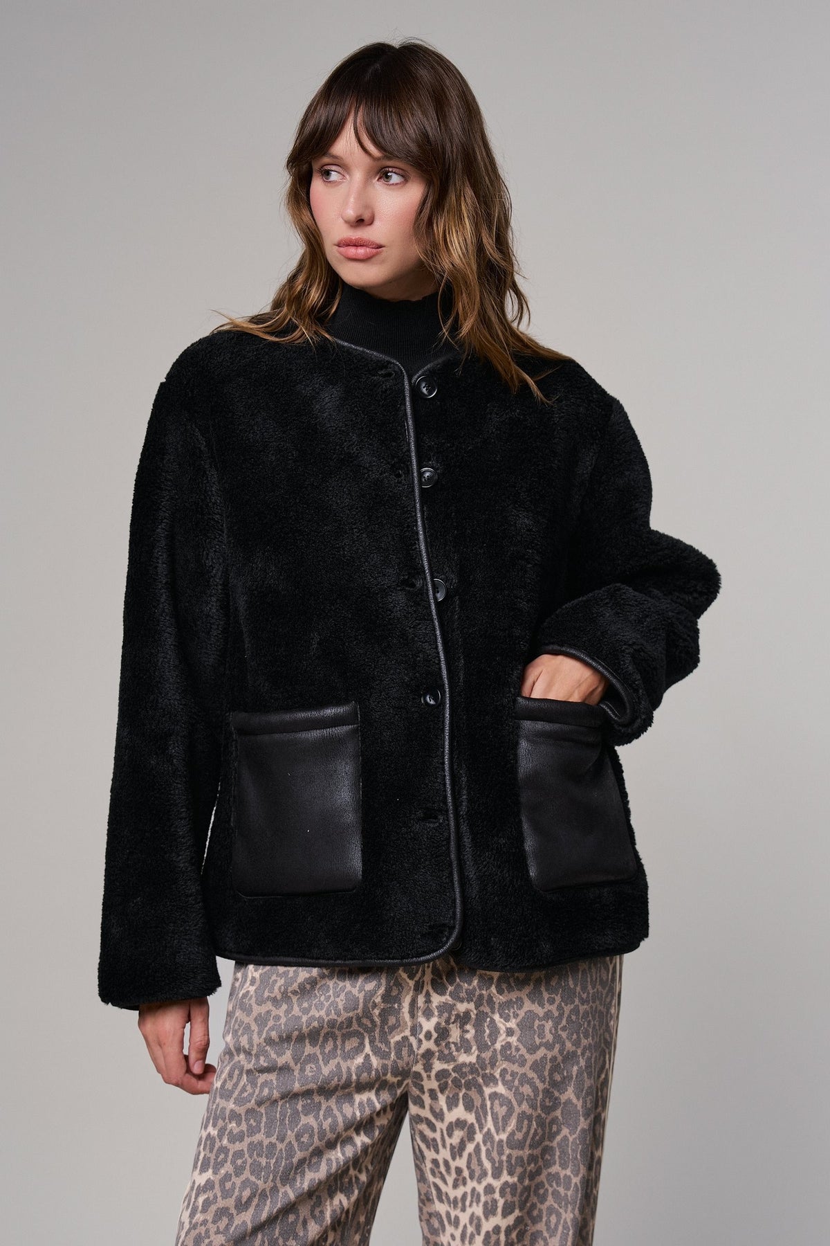Cozy Boxy Shearling Jacket with Suede Pockets in BLACK - Women's Jackets & Blazers | Urban Daizy
