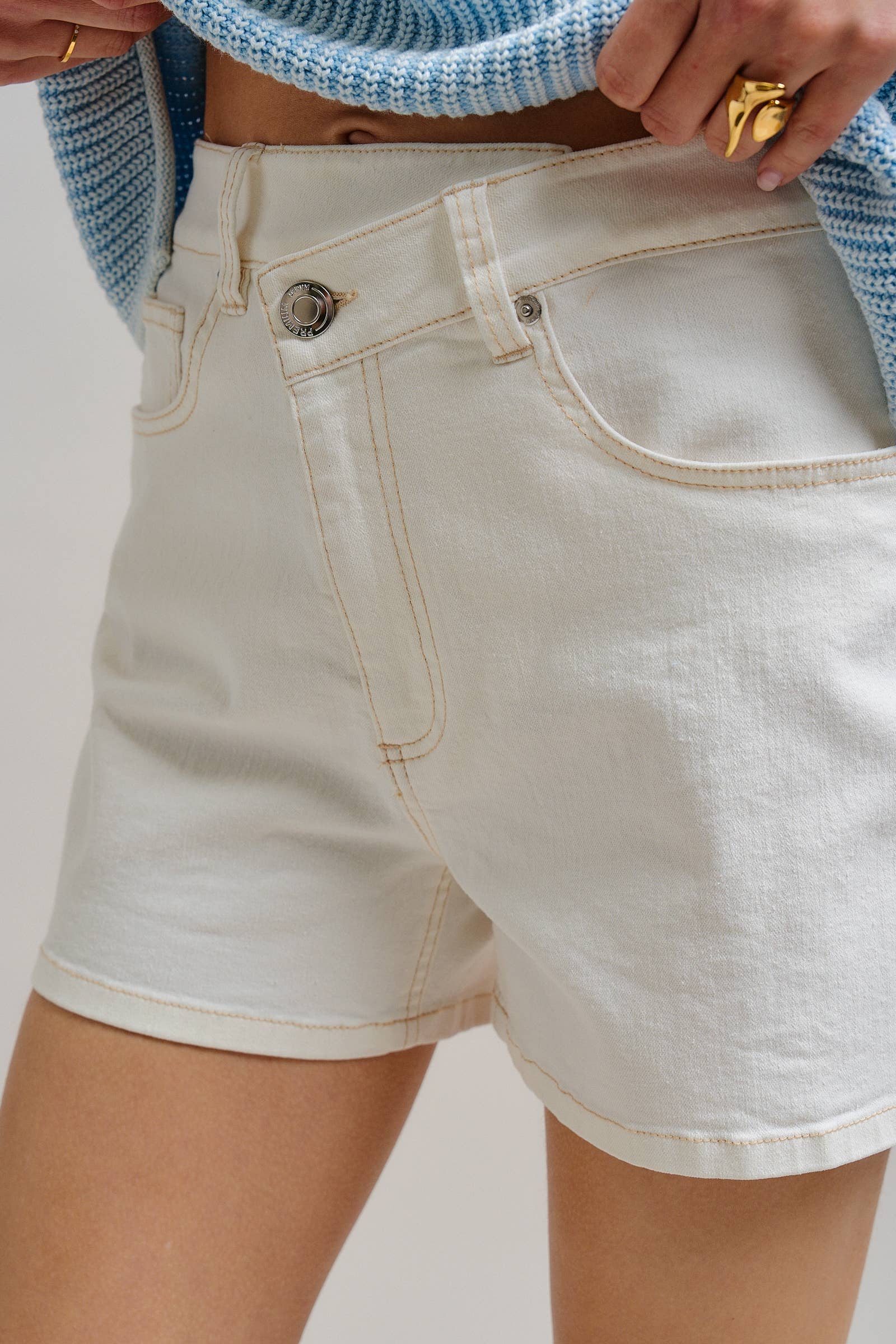 Urban Daizy Crossover Asymmetrical  Denim Shorts White Shorts - Women's (TNPT0825-White) – alternate view