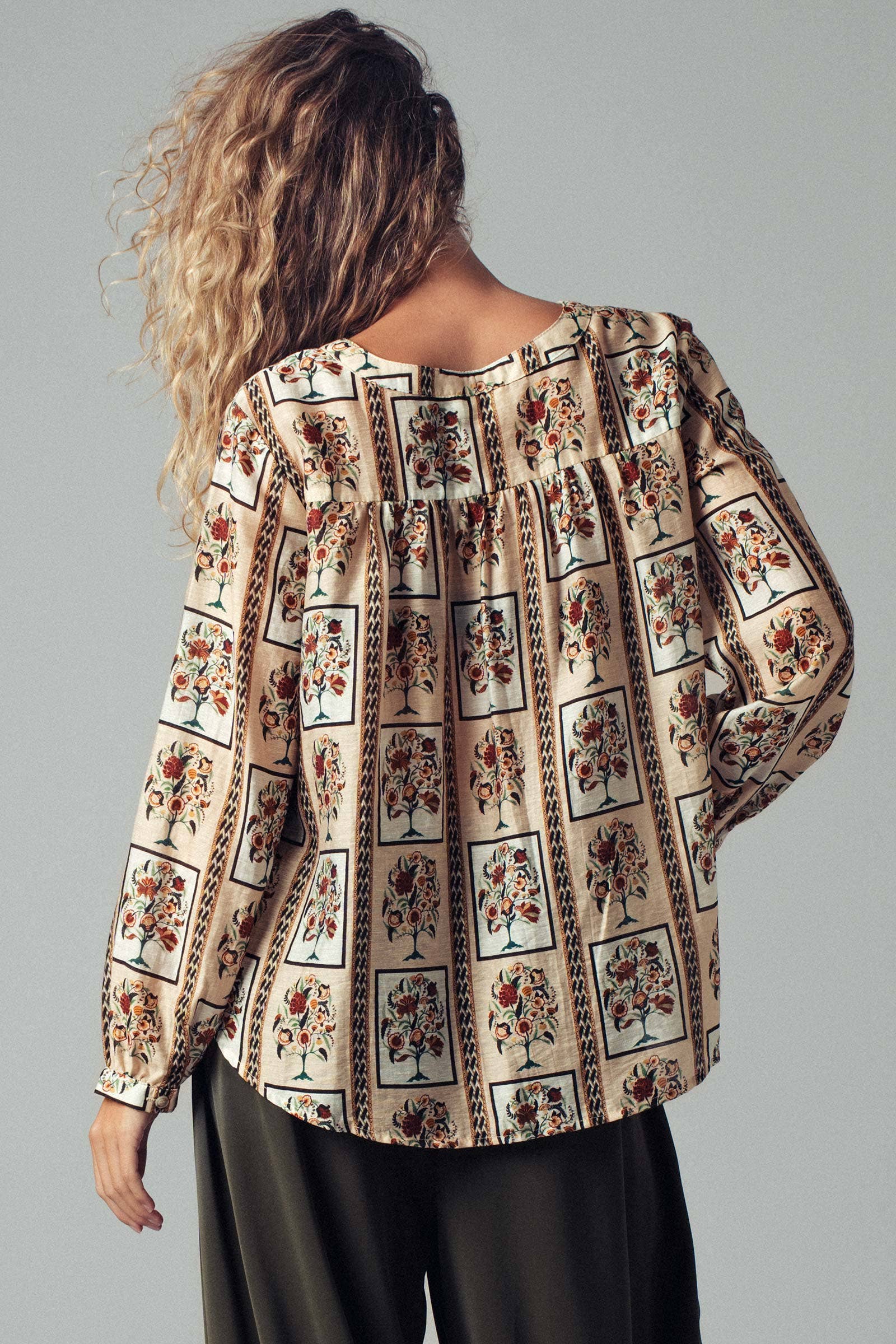 Urban Daizy Bohemian Floral Frame Blouse Taupe-Multi Blouse - Women's (UDZ-OT-00357) – alternate view 7