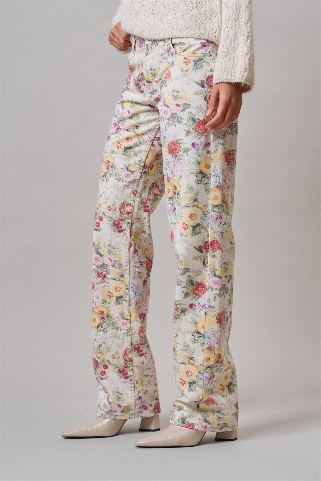 Floral Print Straight Leg Casual Pants in IVORY MULTI - Women's Casual Pants | Urban Daizy