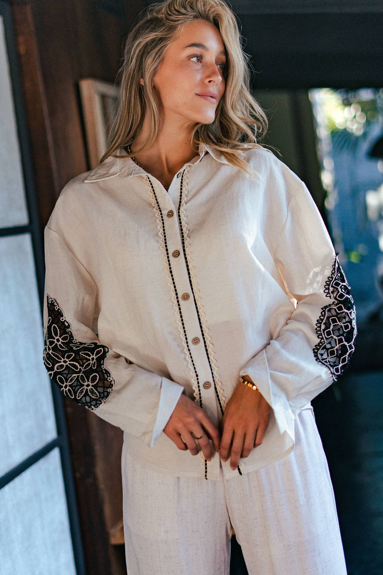 Contrast Crochet Insert Button-Down Shirt