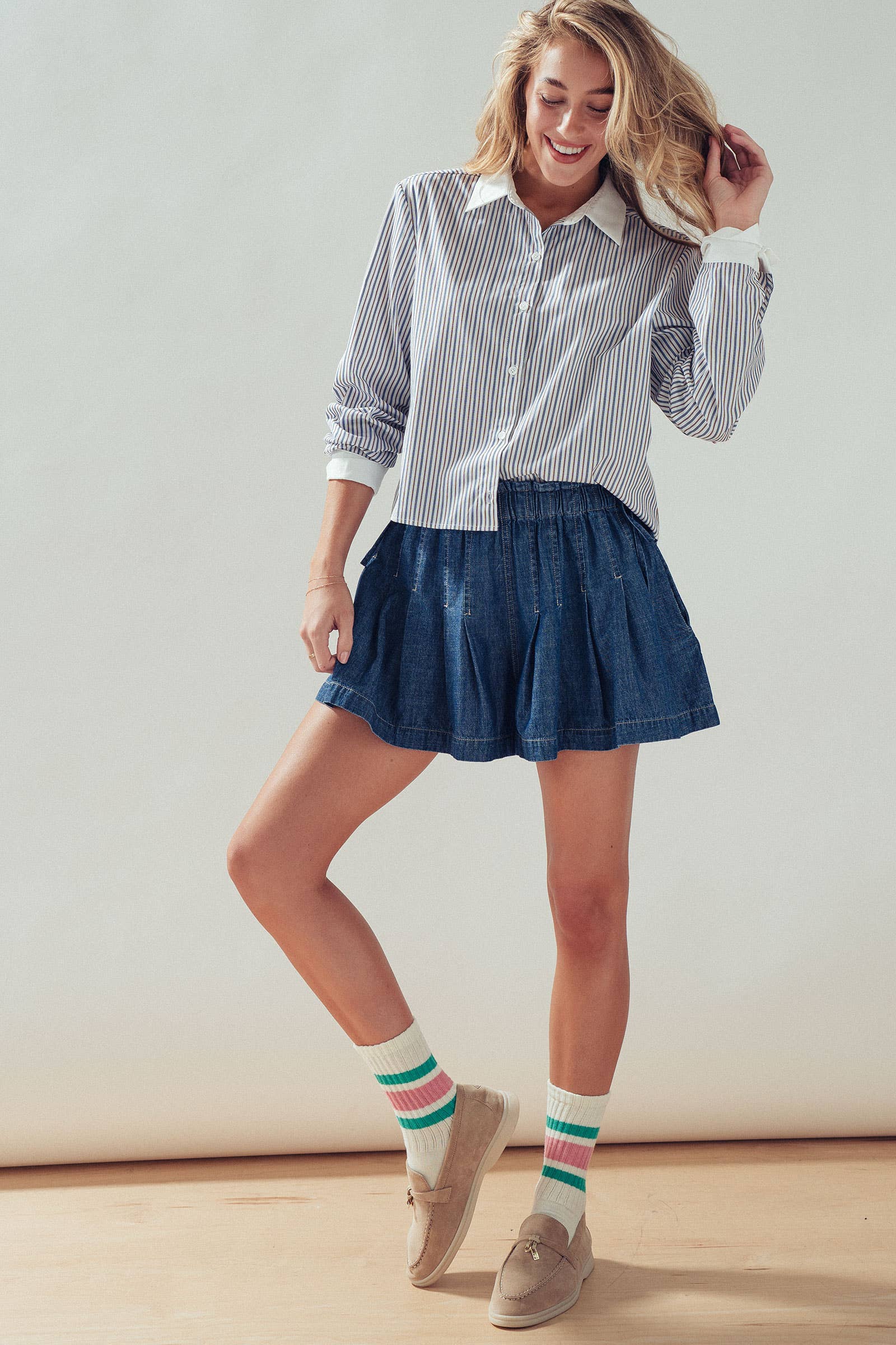 Urban Daizy Stripe Contrast Collar Button Down Shirt Stripe Button Down Shirt - Women's (UDZ-TP-01006) – alternate view 11