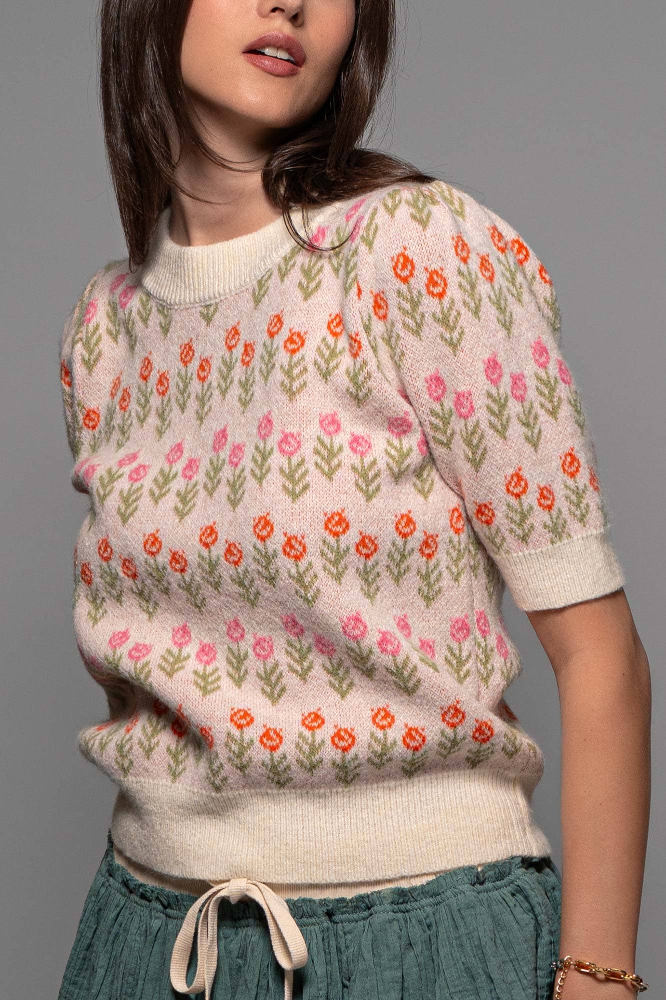 Urban Daizy Floral Print Crew Neck Knit Sweater Green Knit Top - Women's (UDZ-KN-00522) – alternate view 4