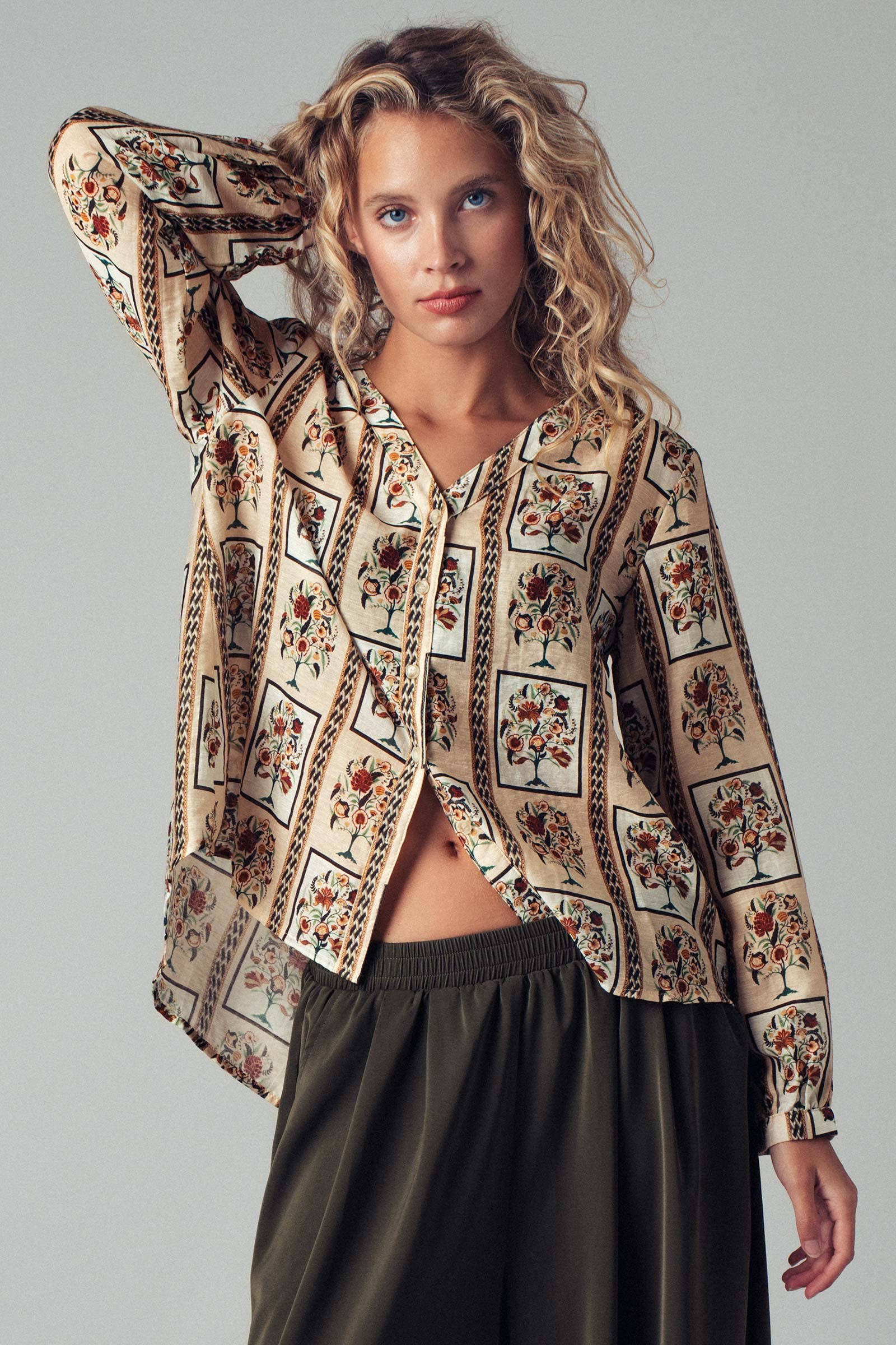 Urban Daizy Bohemian Floral Frame Blouse Taupe-Multi Blouse - Women's (UDZ-OT-00357) – alternate view 2