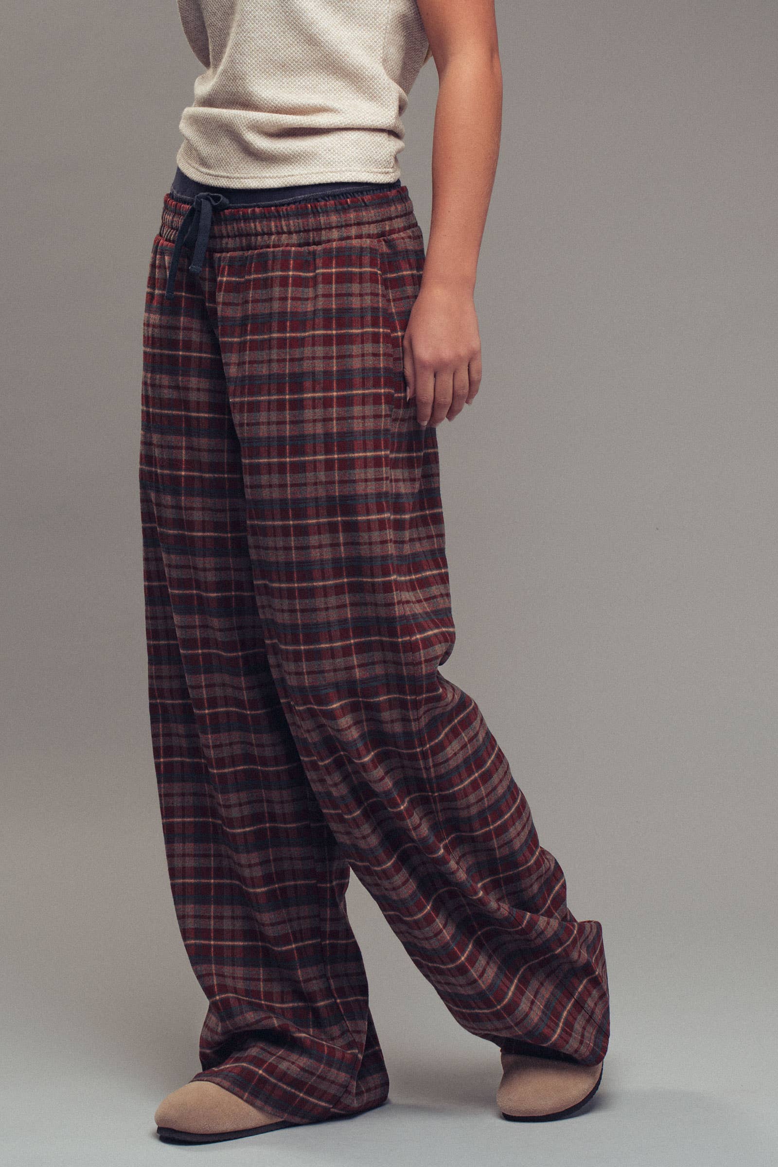 Urban Daizy Plaid Wide-Leg Lounge Pants Brown-Multi Lounge Sweatpants/Joggers - Women's (UDZ-KN-00150) – alternate view 4