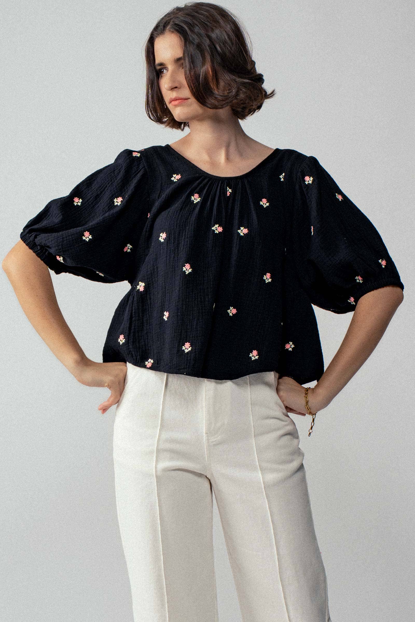 Floral Embroidered Gauze Blouse