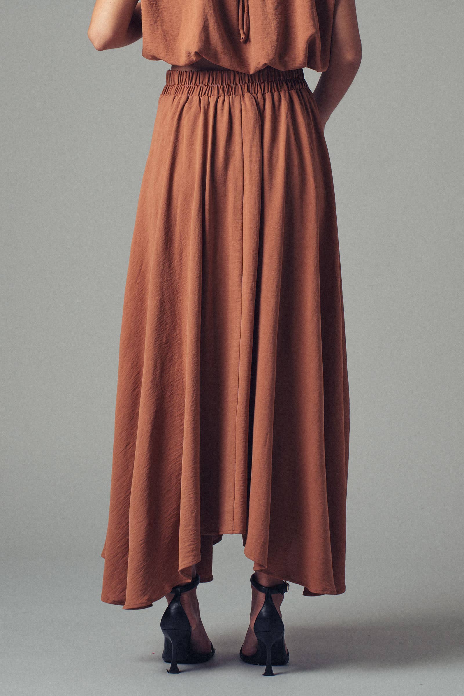 Pleated High-Waist Flowy Skirt