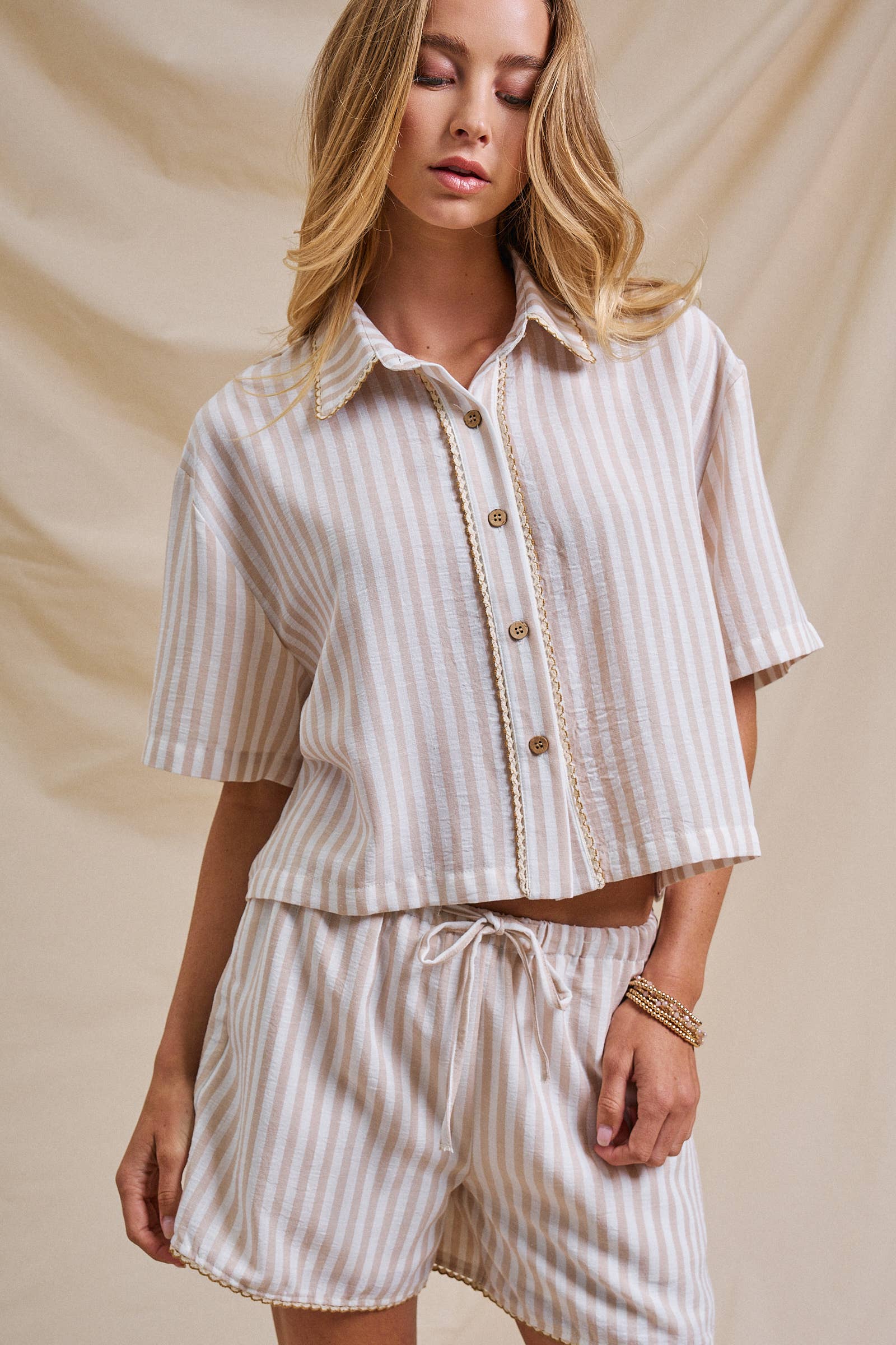 Urban Daizy Striped Scalloped Trim Drawstring Shorts Cream Shorts - Women's (UDZ-PT-00501-Cream) – alternate view 11