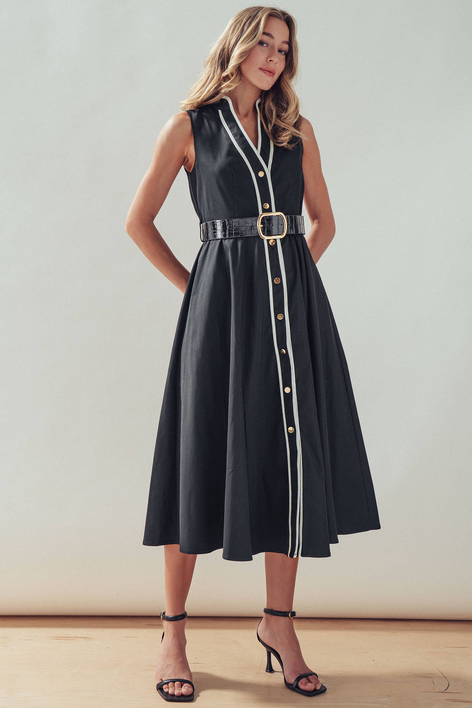 Sleeveless Contrast Trim A-Line Midi Dress