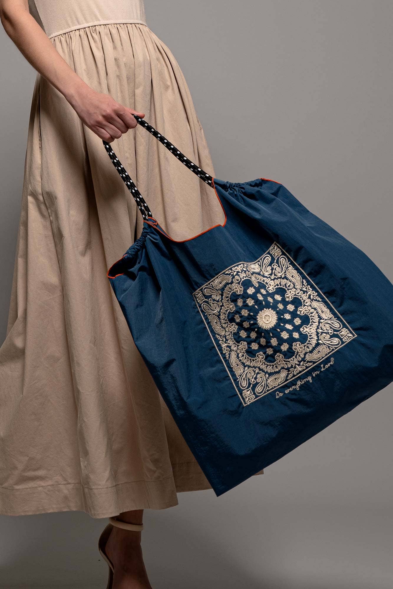 Urban Daizy Bandana Print Oversized Market Tote Bubble-Gum-Pink Tote Bag - Women's (UDZ-DR-00388) – alternate view 3