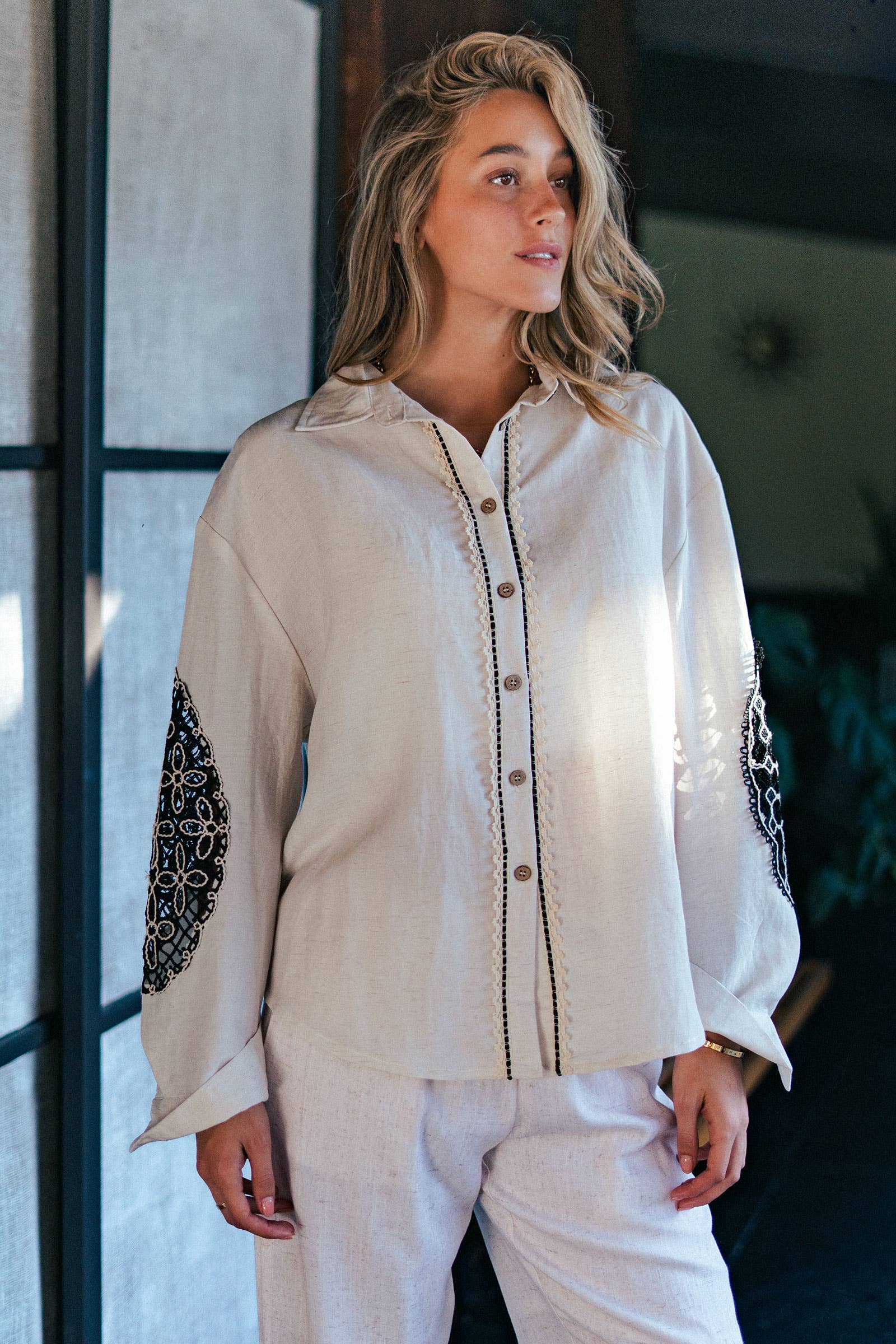 Contrast Crochet Insert Button-Down Shirt