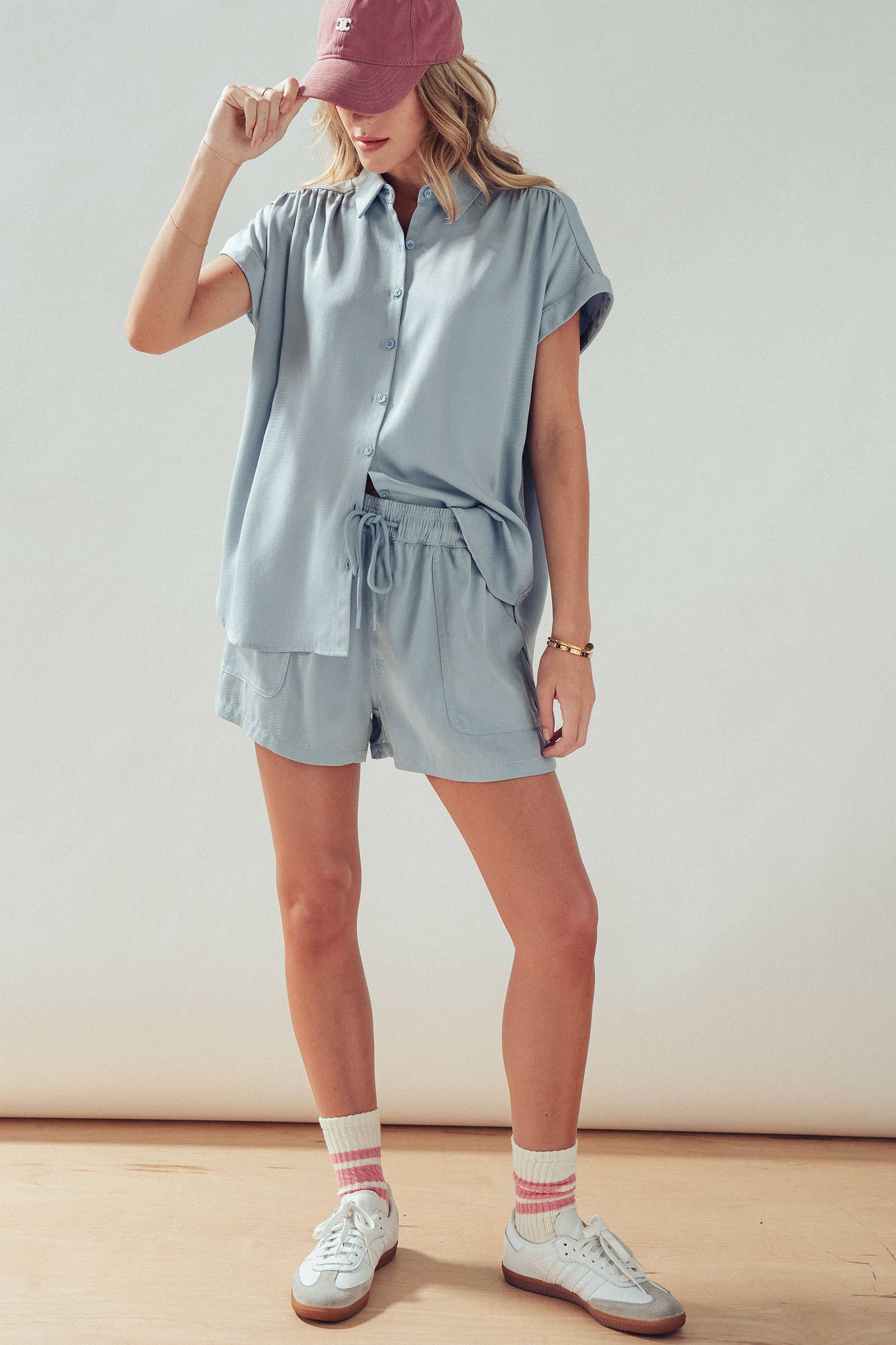 Relaxed Fit Drawstring Patch Pocket Shorts