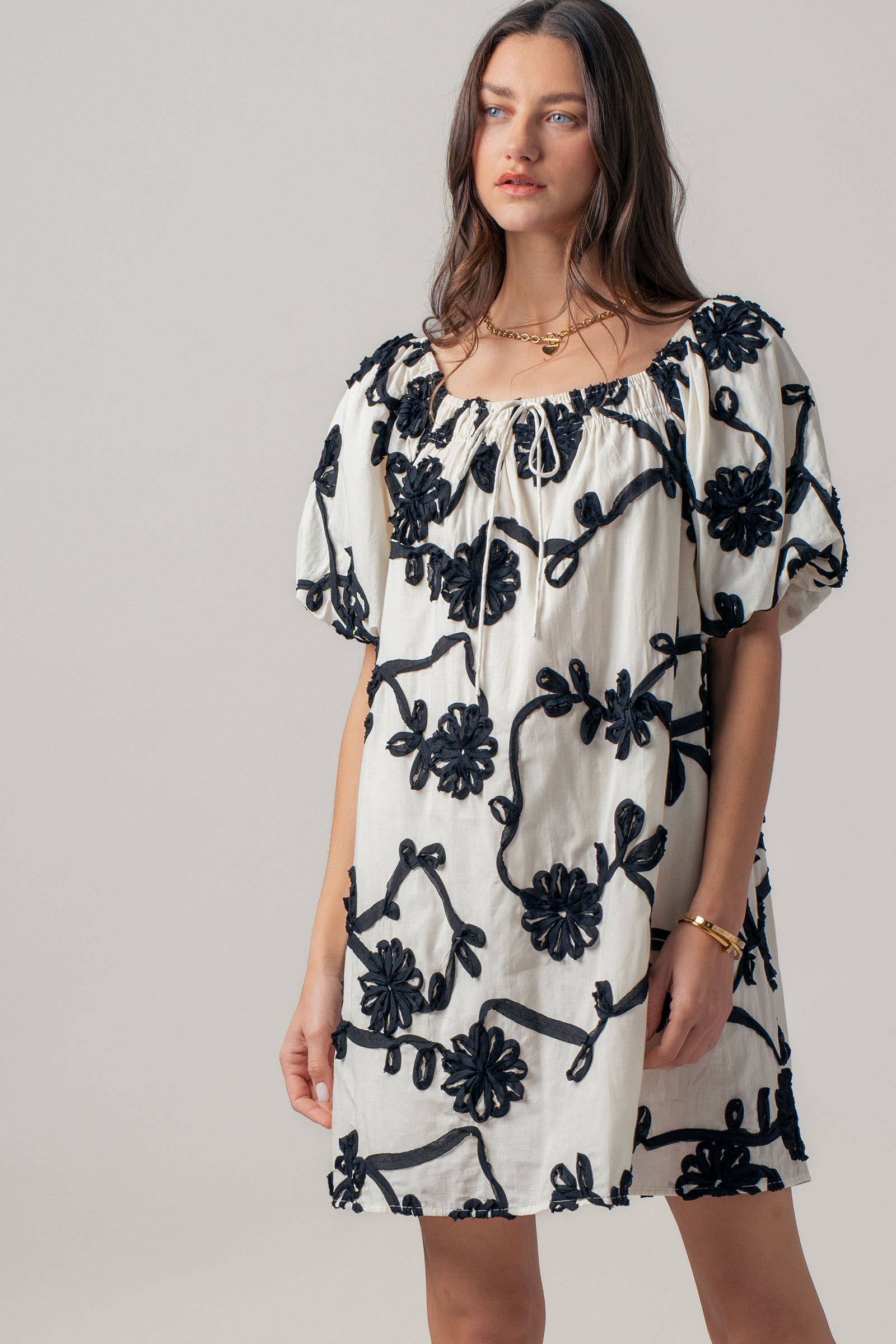 Floral Embroidery Off-Shoulder Puff Sleeve Mini Dres