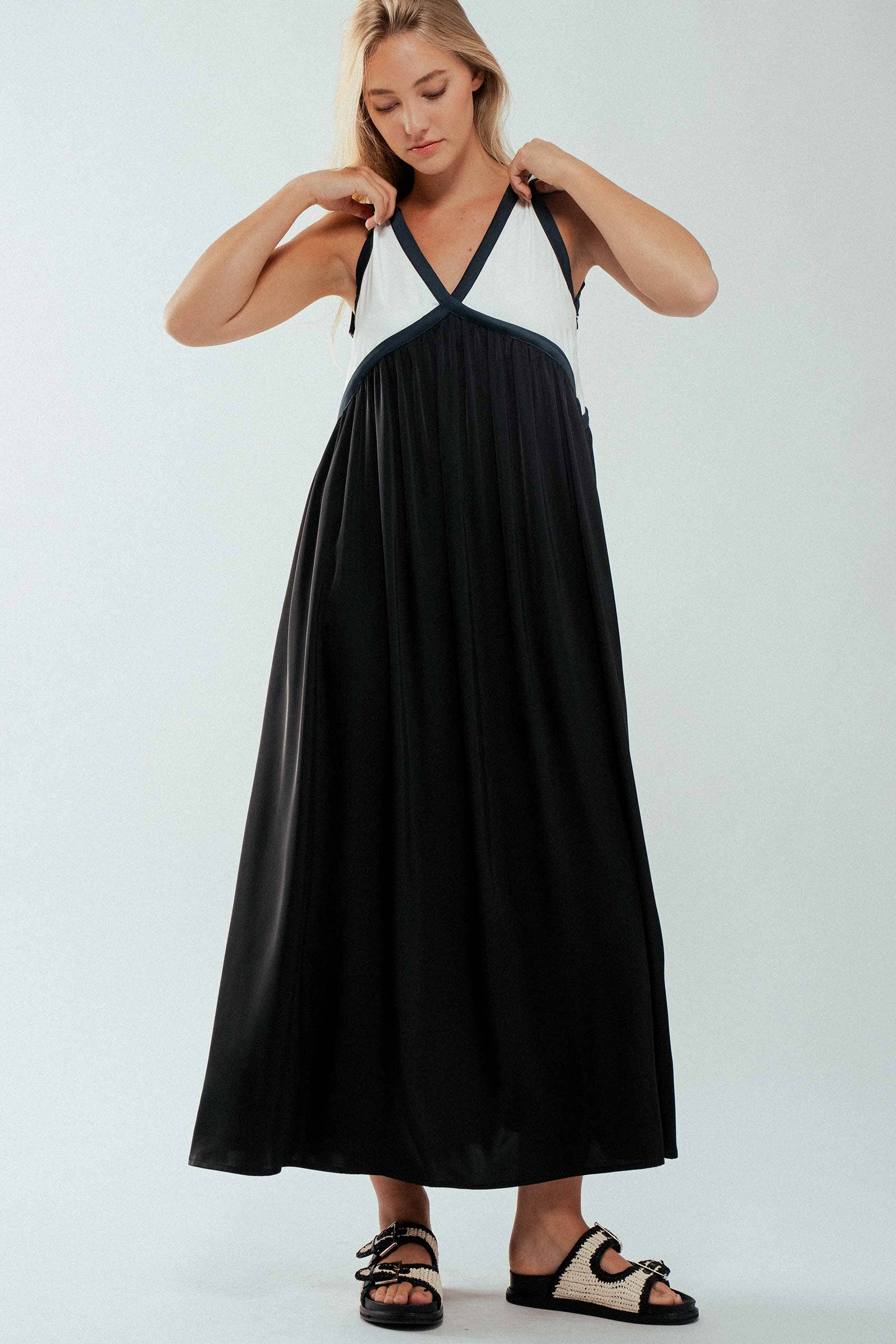 Contrast Piping Empire Waist Dress