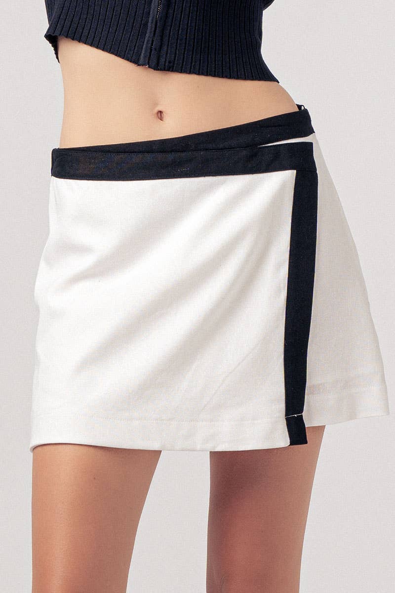 Urban Daizy Asymmetric Waistband Contrast Mini Skirt Black Skirt - Women's (UDZ-SK-00126) – alternate view 2