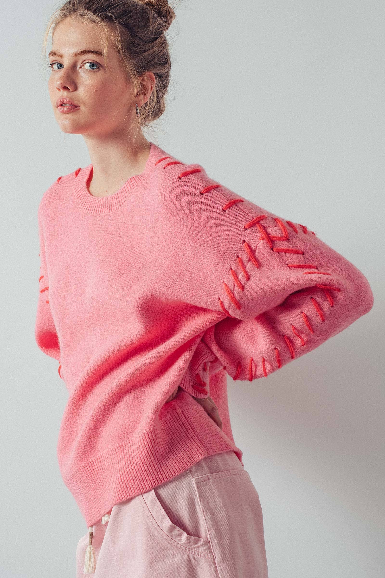 Contrast Whipstitch Detail Knit Sweater