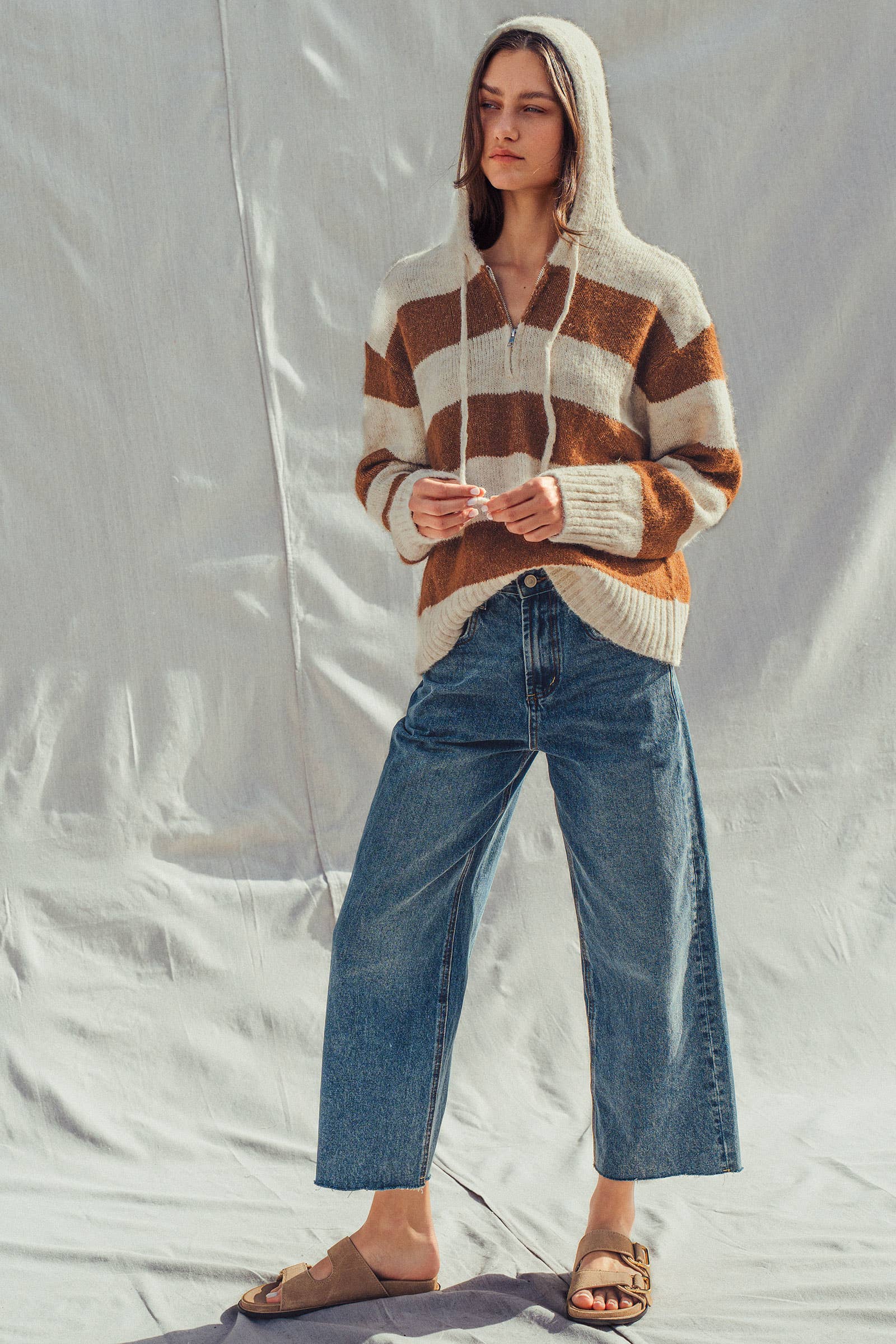 Urban Daizy Relaxed Wide Leg Denim Jeans Denim Jeans - Women's (UDZ-PT-00467) – alternate view 10