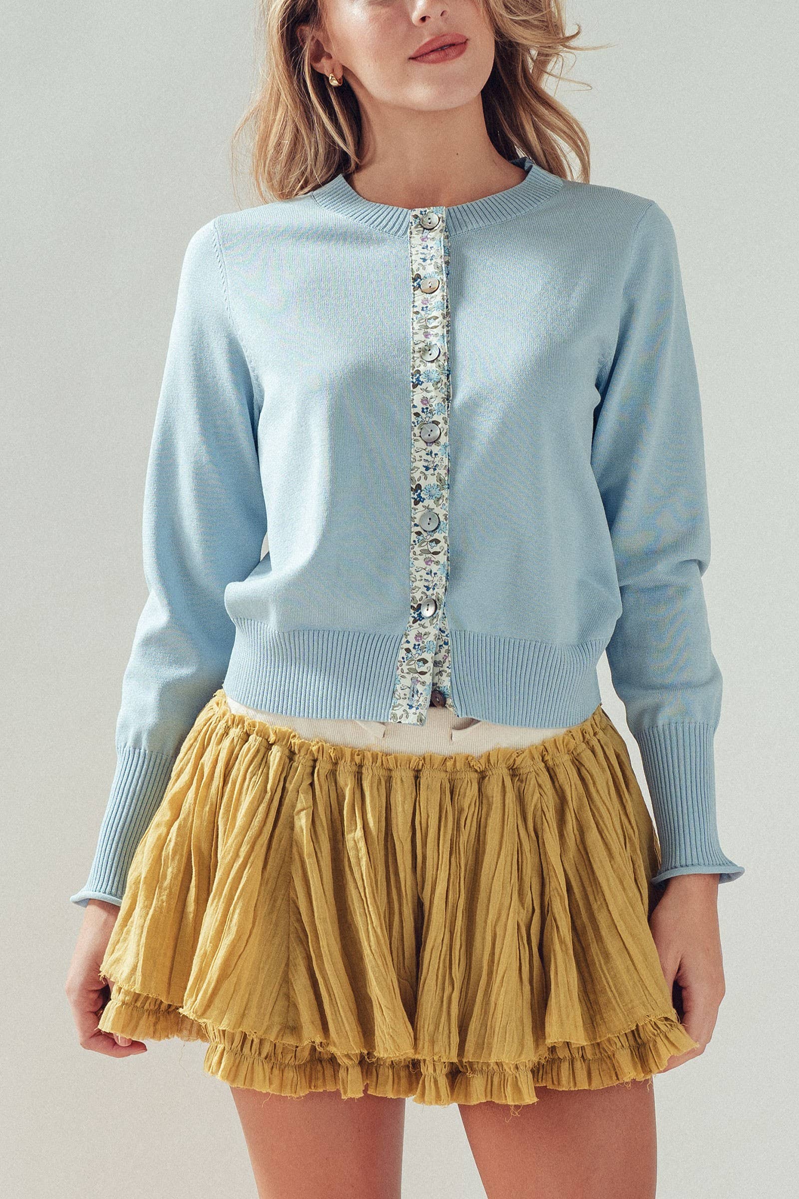 Contrast Floral Detail Knit Button Cardigan