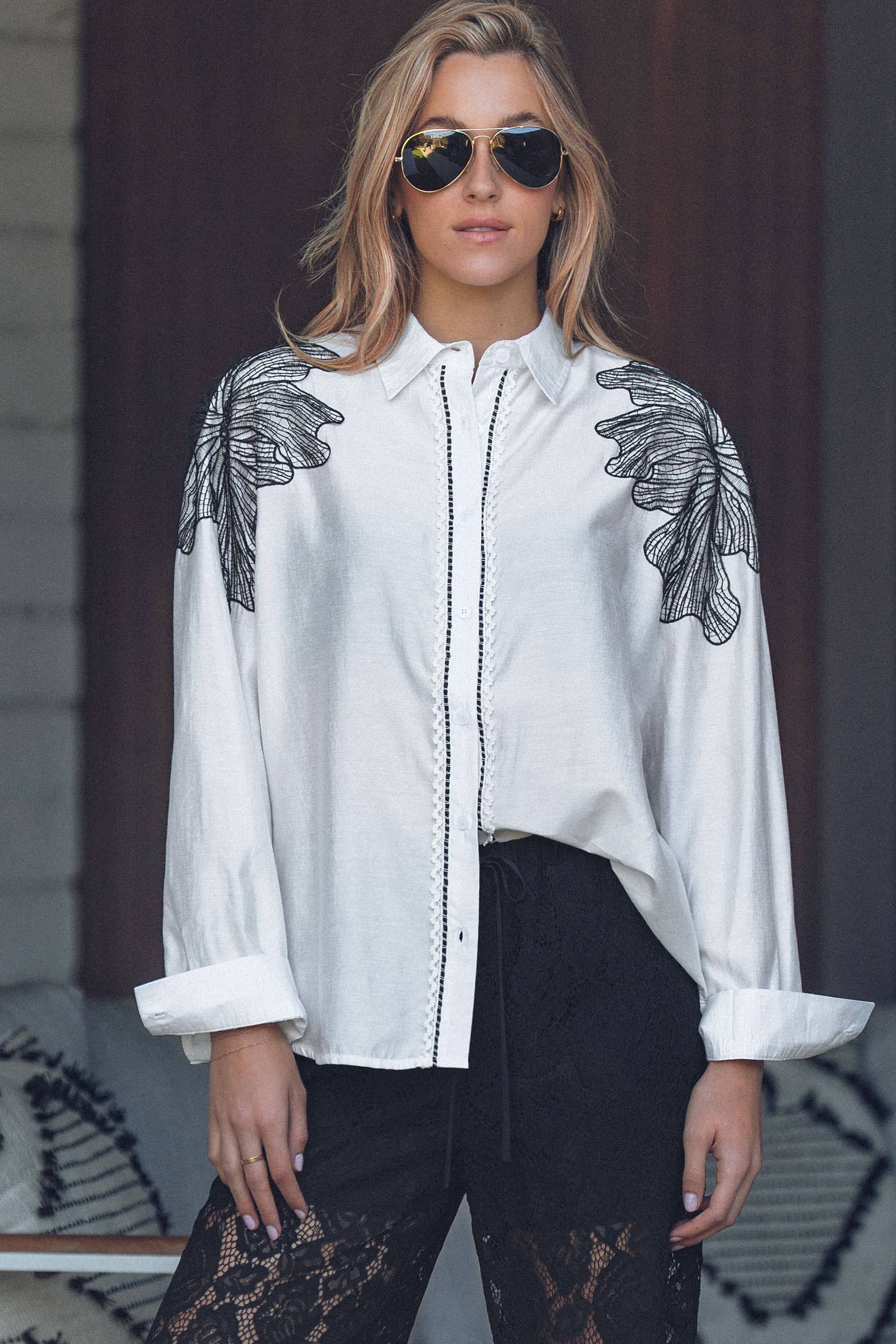 Embroidered Leaf Shoulder Tencel Shirt