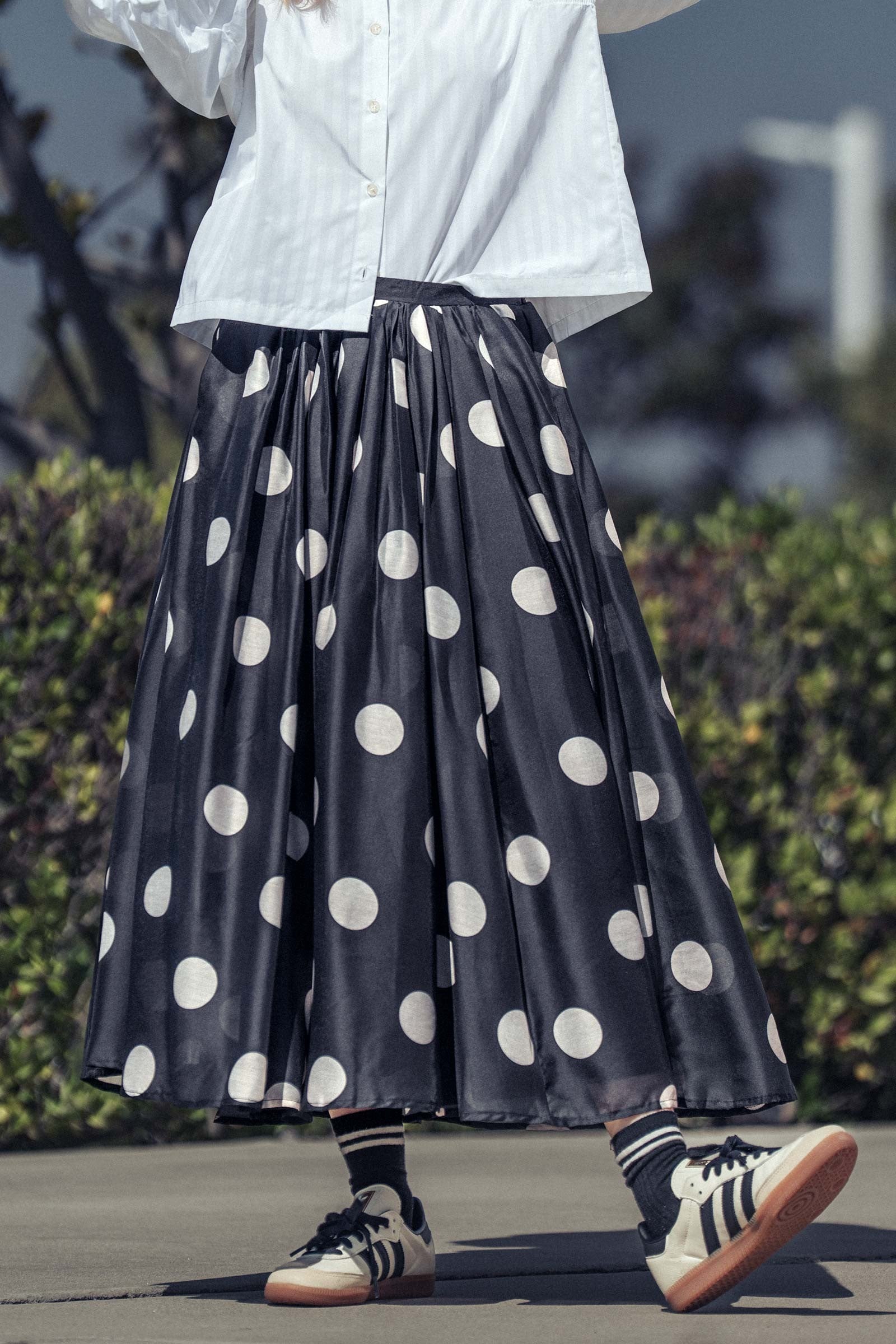 Polka Dot Elastic Waist Midi Skirt