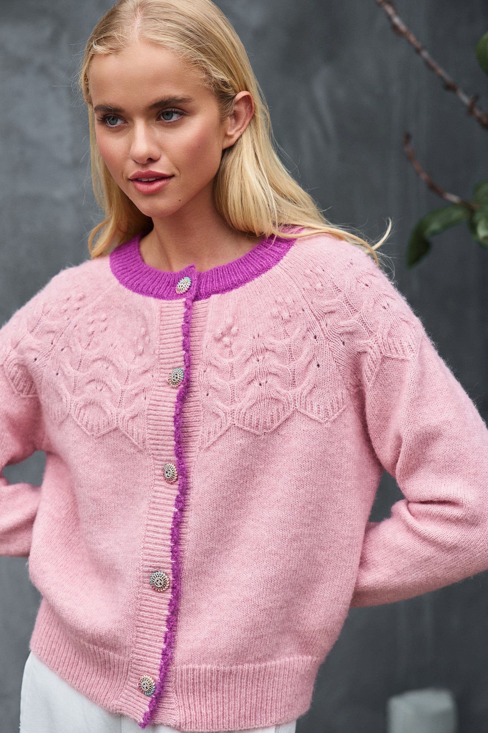 Textured Yoke Contrast Trim Knit Cardigan