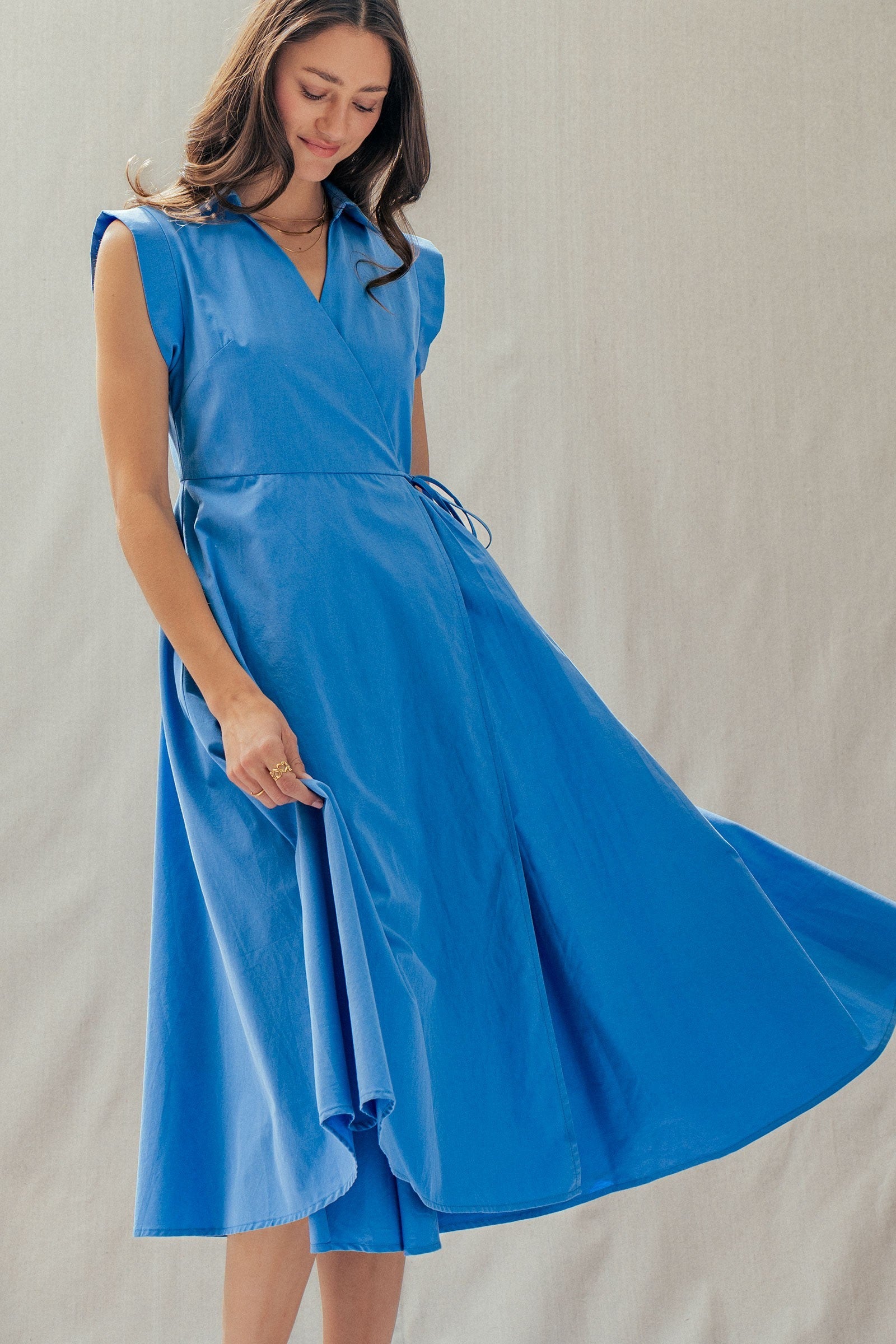 Side Tie Waist Wrap Midi Dress in BLUE - Women's Dresses | Urban Daizy