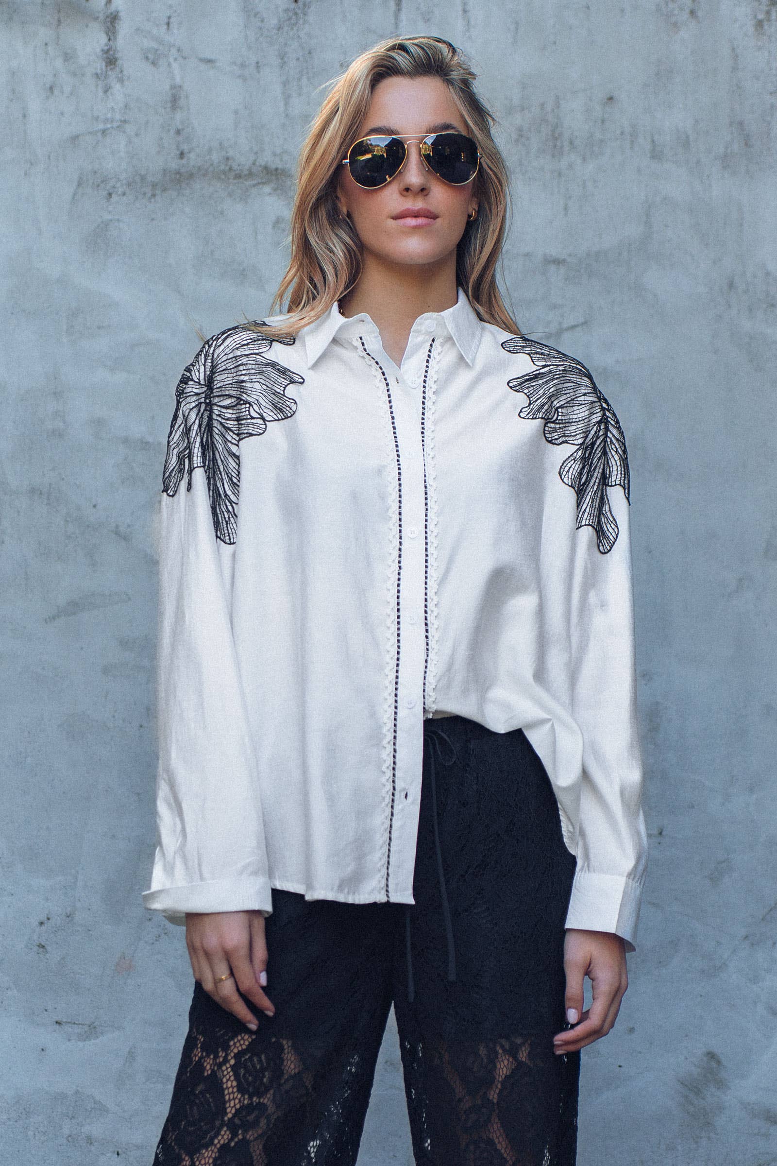 Embroidered Leaf Shoulder Tencel Shirt