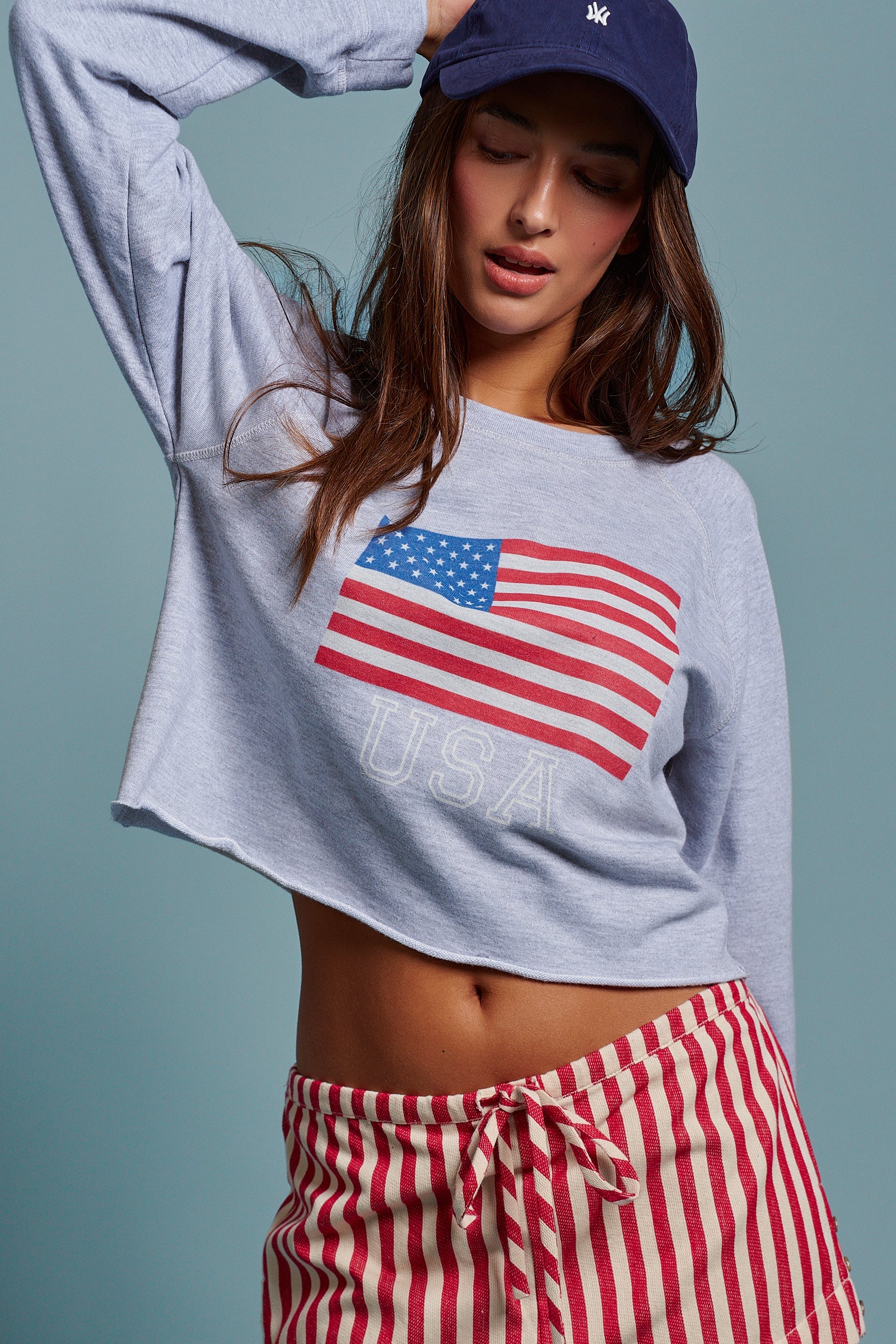 Cropped USA Flag Graphic Sweatshirt