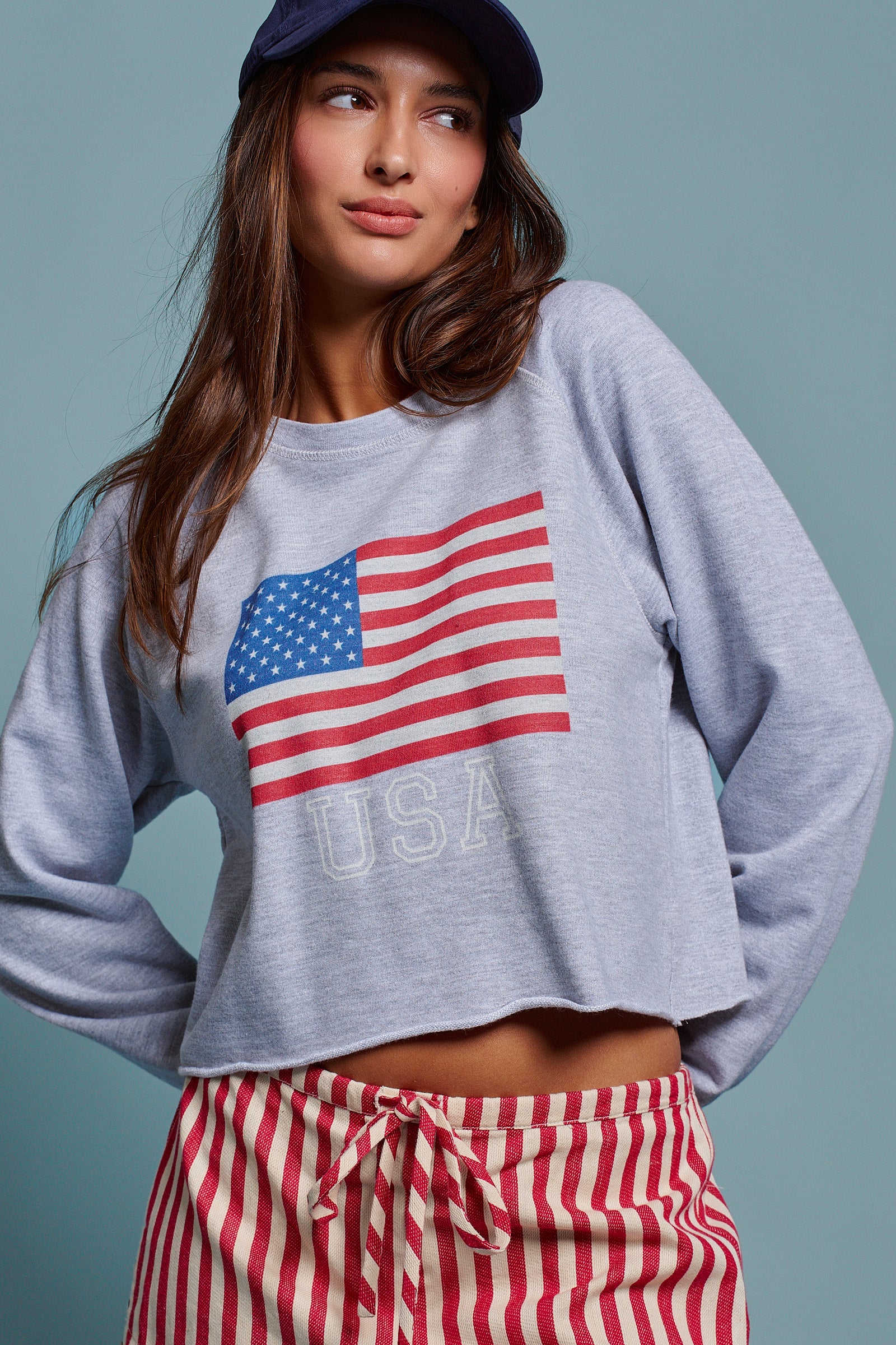 Cropped USA Flag Graphic Sweatshirt