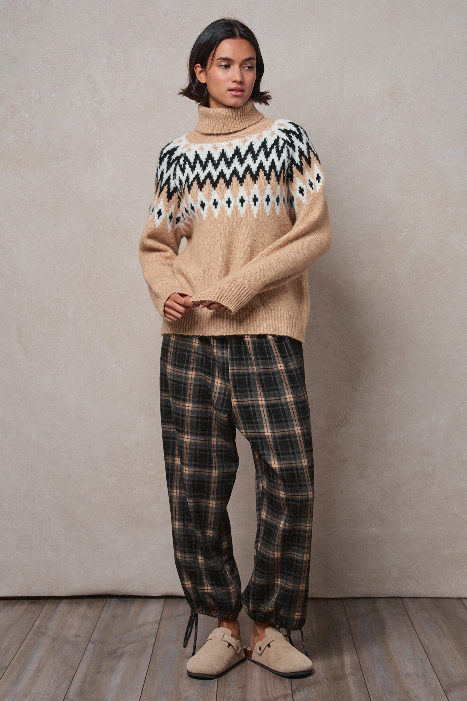 Icelandic Yoke Turtleneck Sweater in TAUPE MULTI - Women's Sweaters | Urban Daizy