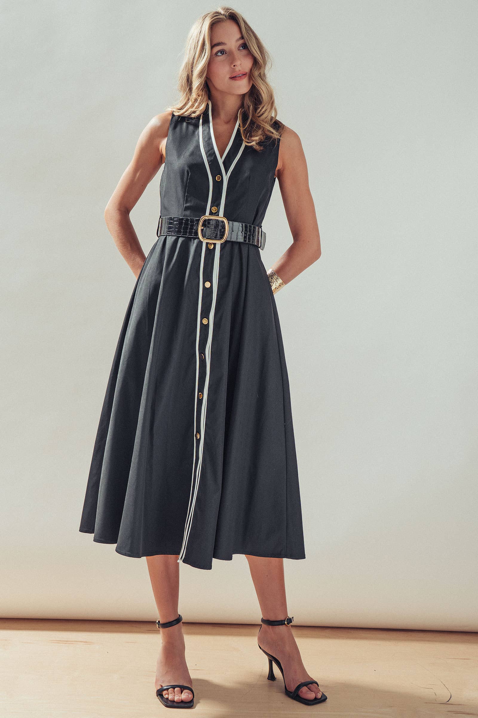 Sleeveless Contrast Trim A-Line Midi Dress