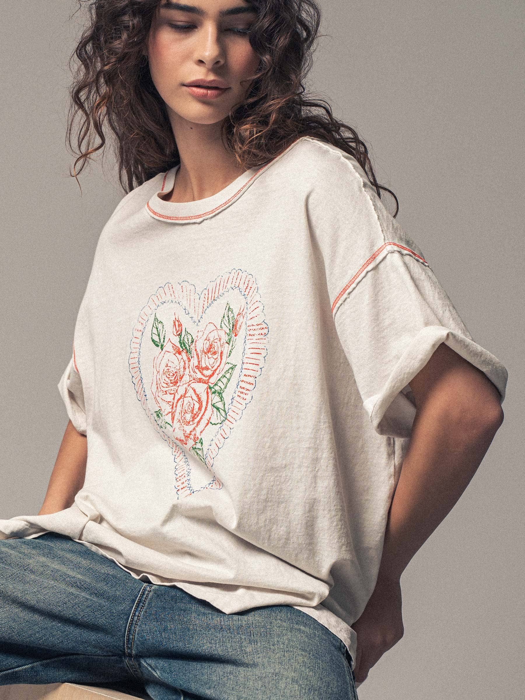 Urban Daizy Vintage Rose Heart Floral Oversized Graphic Tee Blue Screen Printed T-Shirt - Women's (UDZ-TP-00729) –…