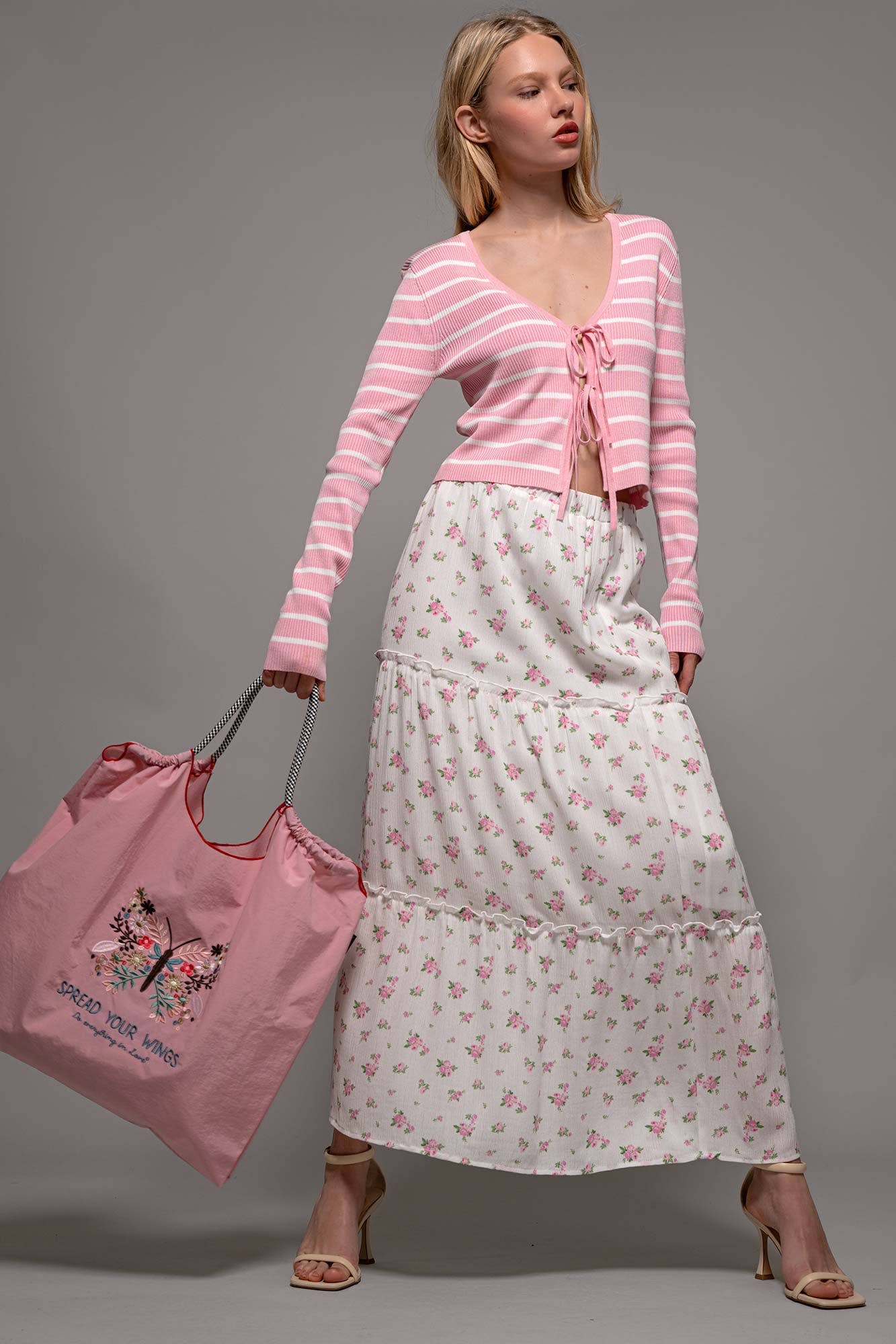 Urban Daizy Butterfly Floral Embroidered Oversized Tote Bag Pink Tote Bag - Women's (UDZ-DR-00388) – alternate view 5