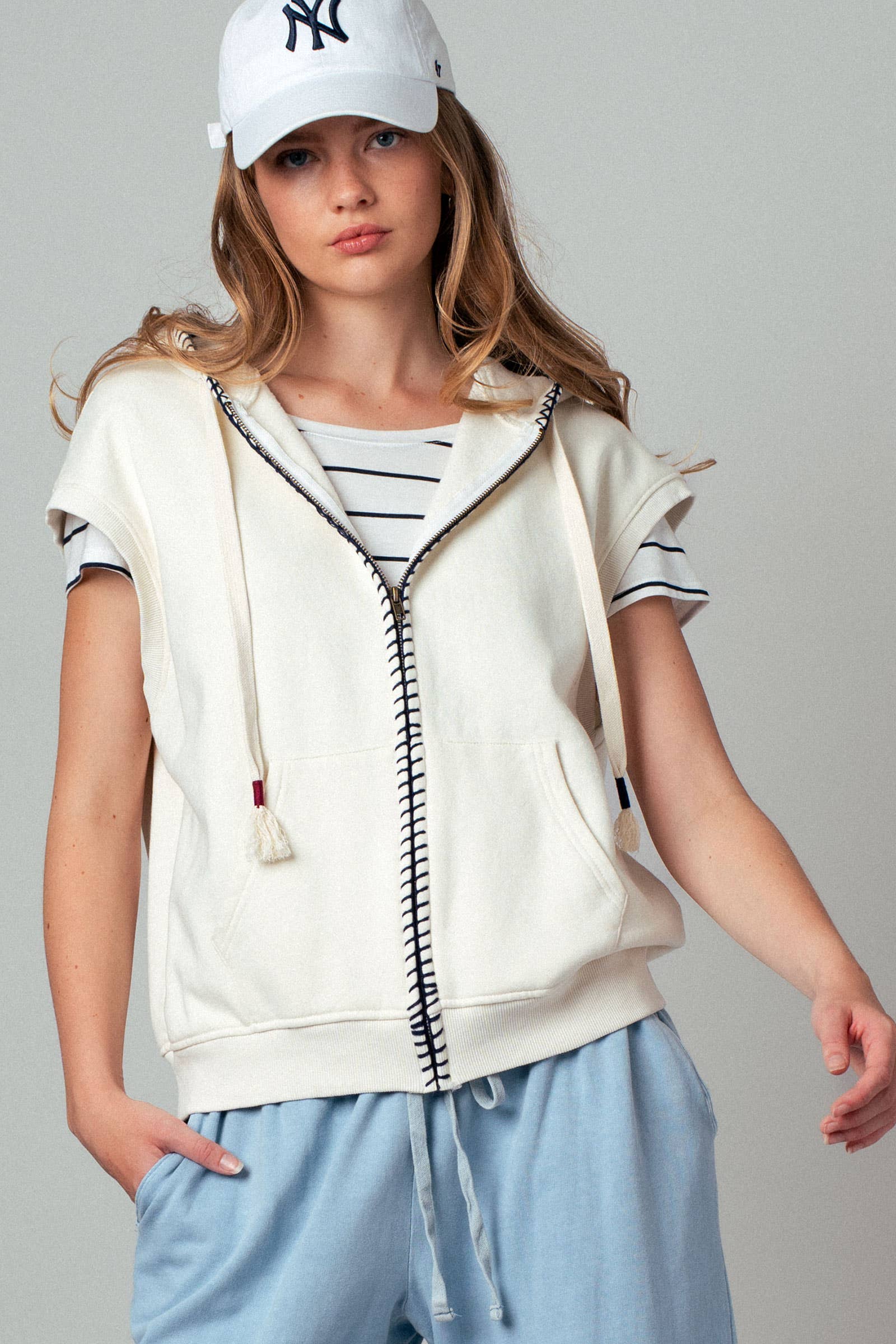 Relaxed Sleeveless Contrast Stitch Zip Hoodie