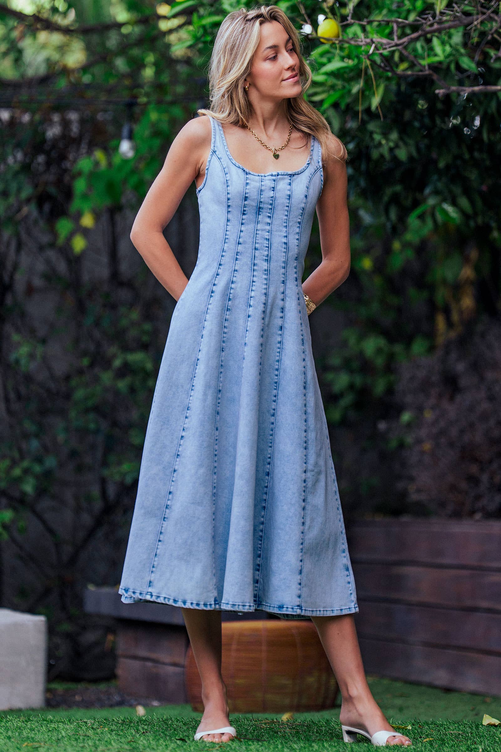 Urban Daizy Panelled Denim Midi Dress Exposed Back Zipper Lt-Denim Dress - Women's (UDZ-DR-00518)