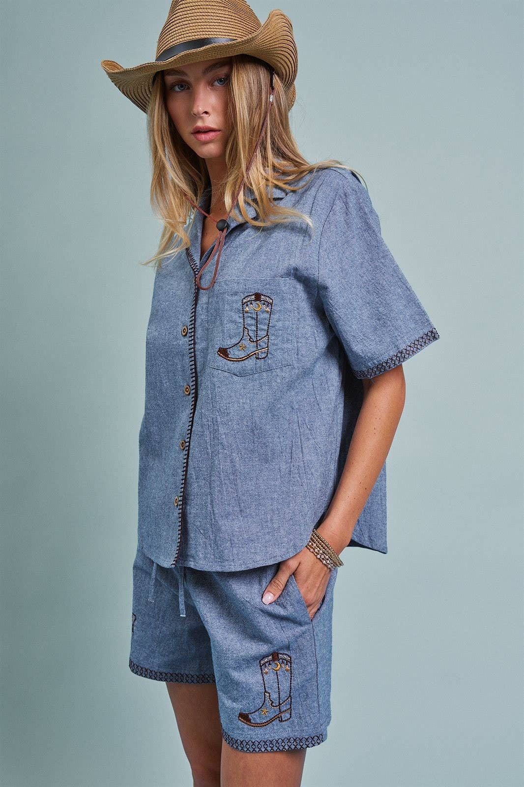 Urban Daizy Western Boot Embroidered Pocket Shirt Blue Button Down Shirt - Women's (UDZ-TP-01086-Blue) – alternate view 4