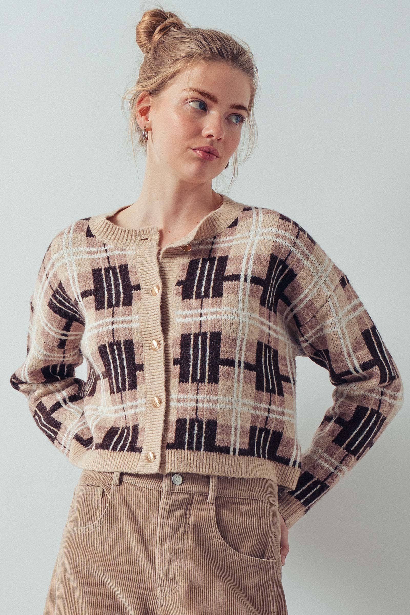 Urban Daizy Cropped Plaid Jacquard Button-Front Cardigan Ivory Cardigan - Women's (UDZ-DR-00392) ��� alternate 
