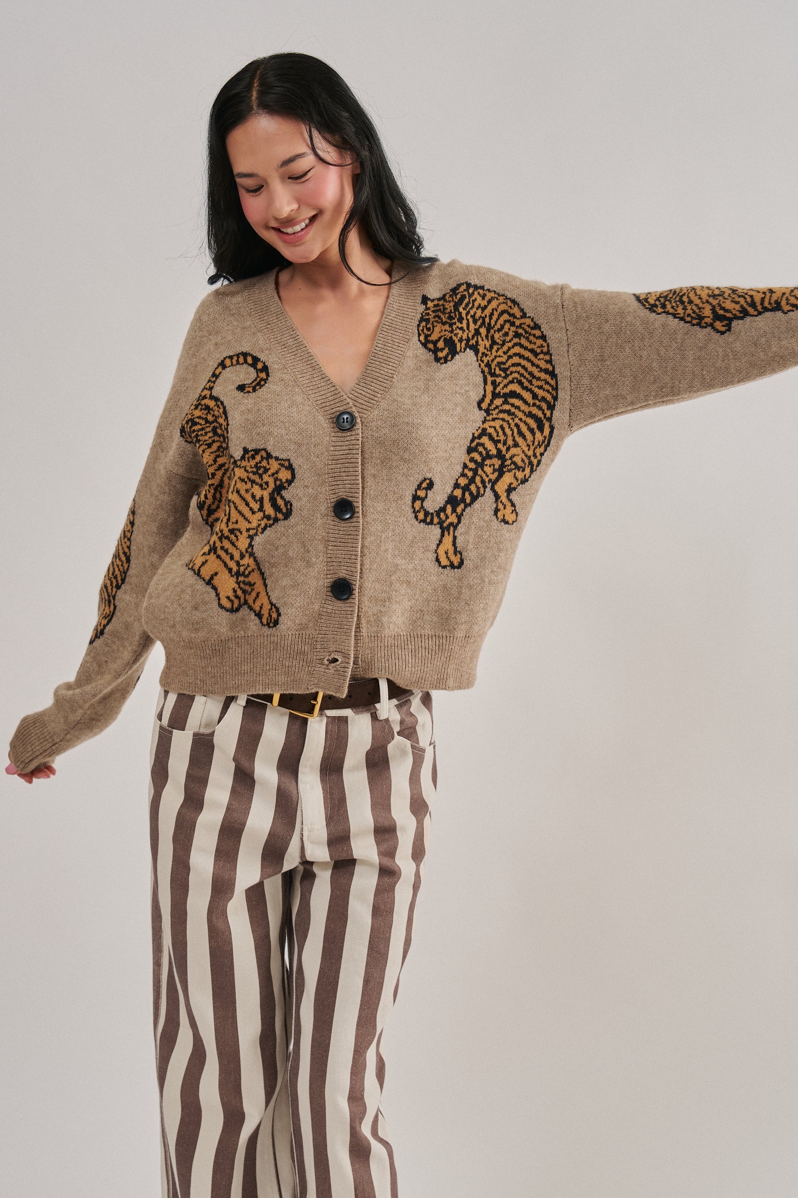 Tiger Jacquard Knit Sweater Cardigan | wholesale cardigan - women's | Urban Daizy
