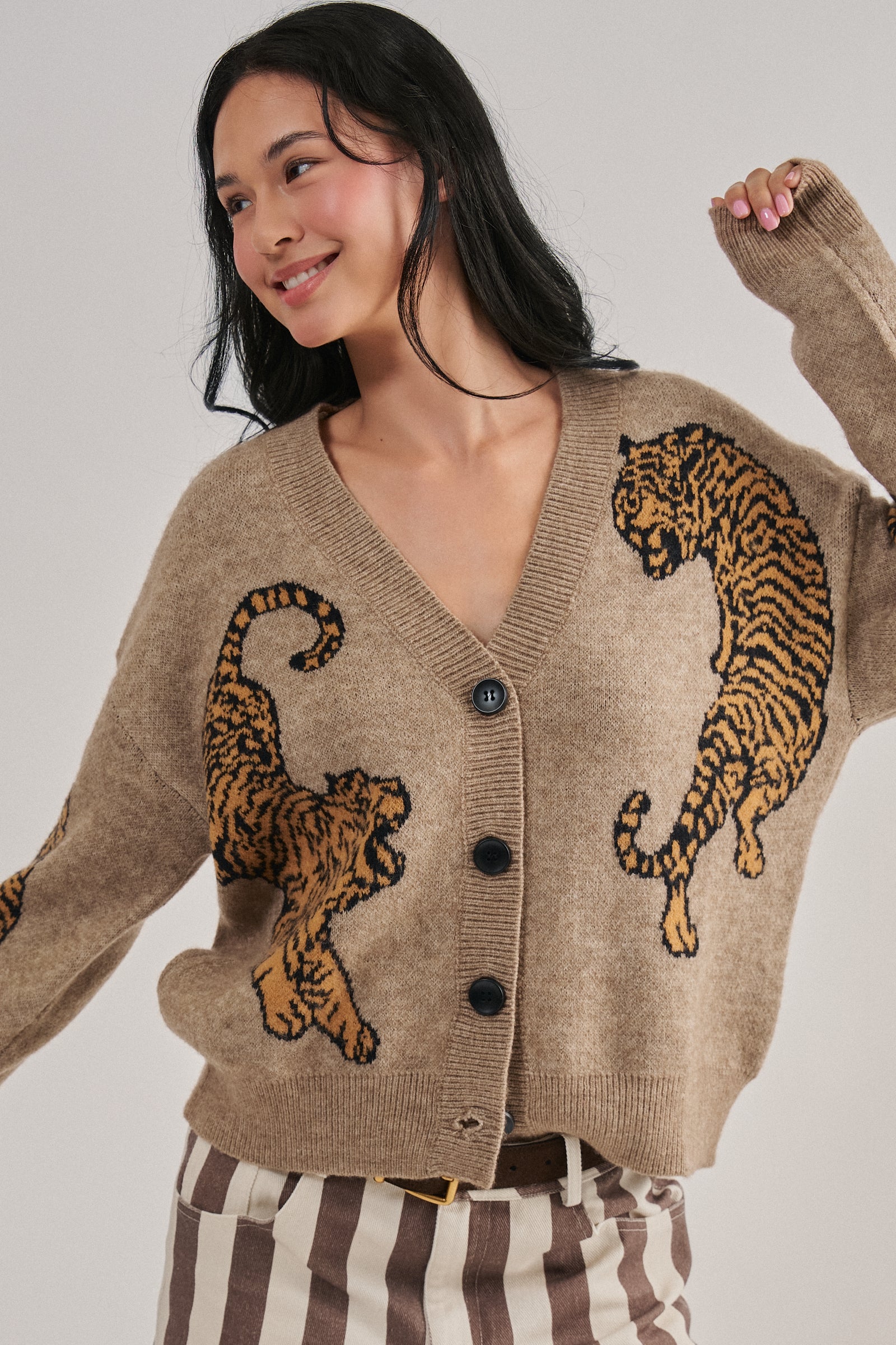 Tiger Jacquard Knit Sweater Cardigan | wholesale cardigan - women's | Urban Daizy