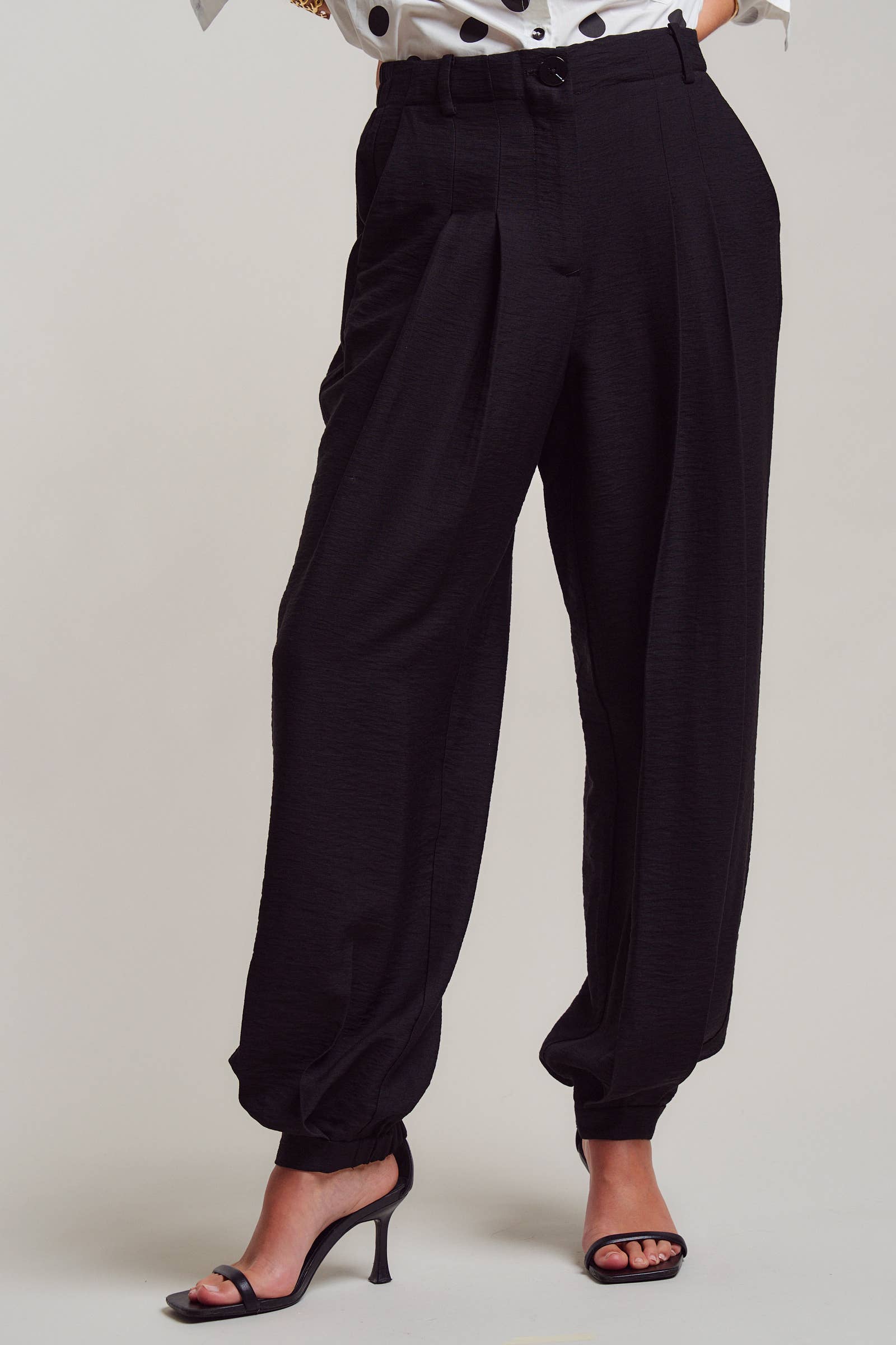 Urban Daizy Textured Pleated Front Tapered Jogger Trousers Khaki Pants - Women's (UDPT0168-Khaki) – alternate view 6